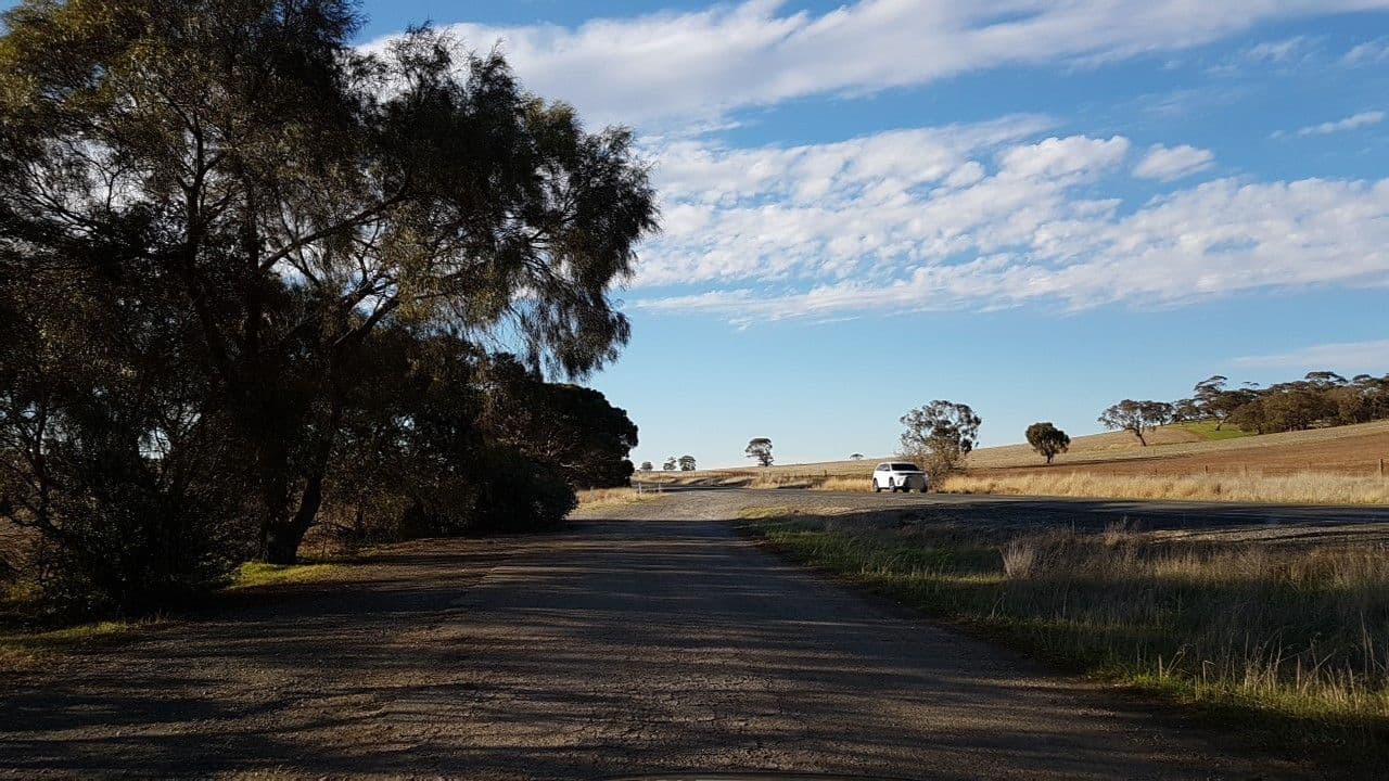 Street view near Saddleworth Park, Clare — © didz (CC BY-SA · Mapillary)