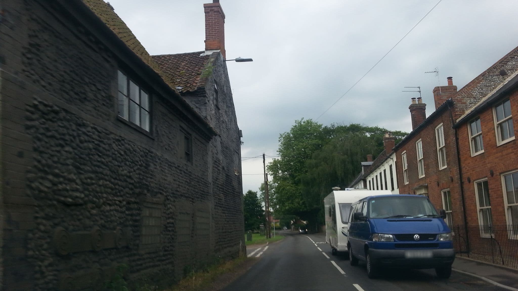 Street view near The Crown Inn, Fakenham — © adam2 (CC BY-SA · Mapillary)