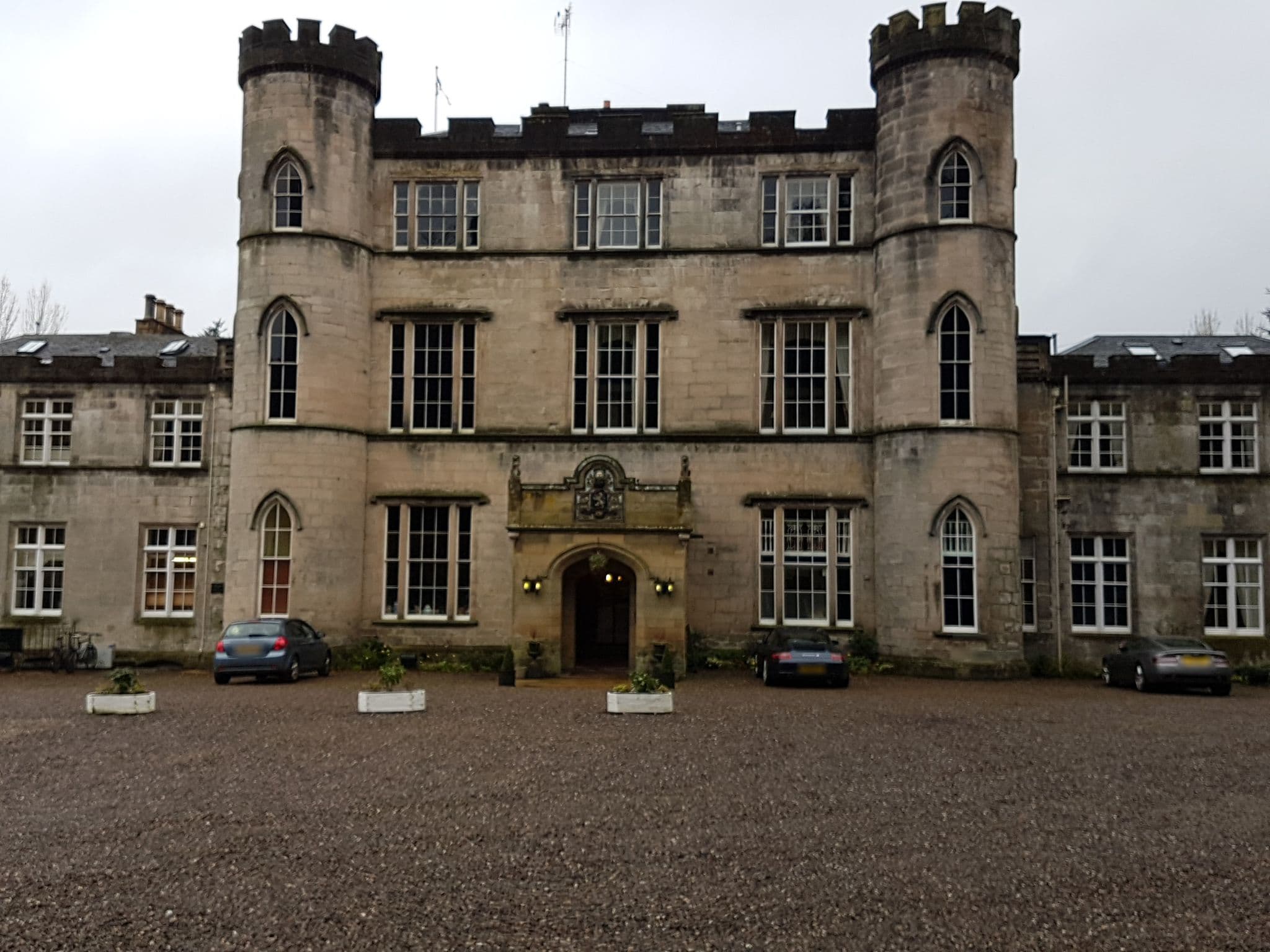 Street view near Melville Castle, Bonnyrigg — © martinl (CC BY-SA · Mapillary)