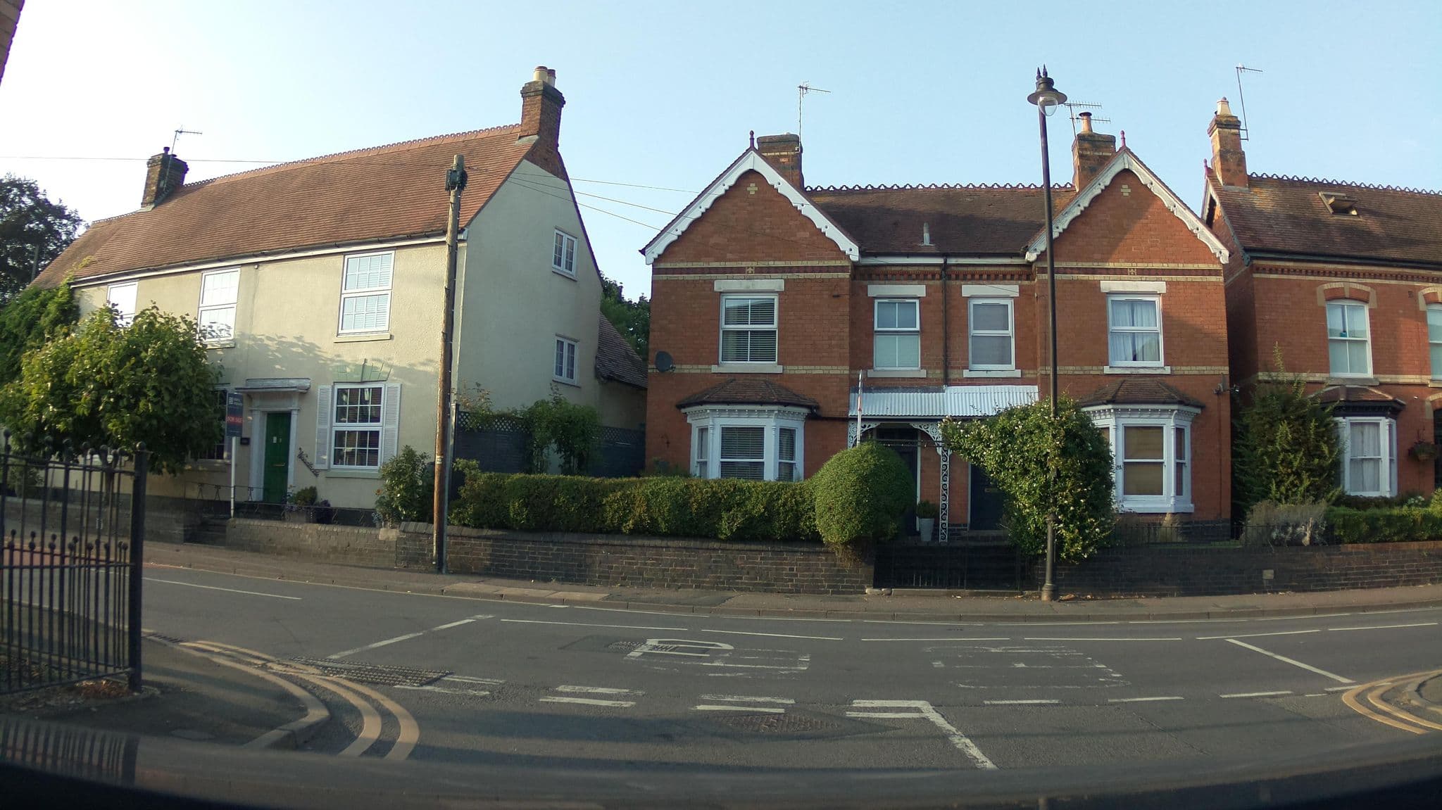 Street view near Woodlands B&B, Pershore — © southglos (CC BY-SA · Mapillary)