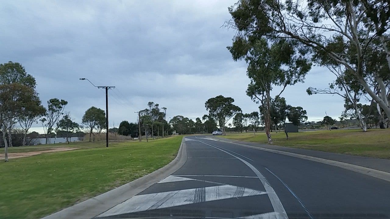 Street view near Sturt Reserve, Murray Bridge — © didz (CC BY-SA · Mapillary)