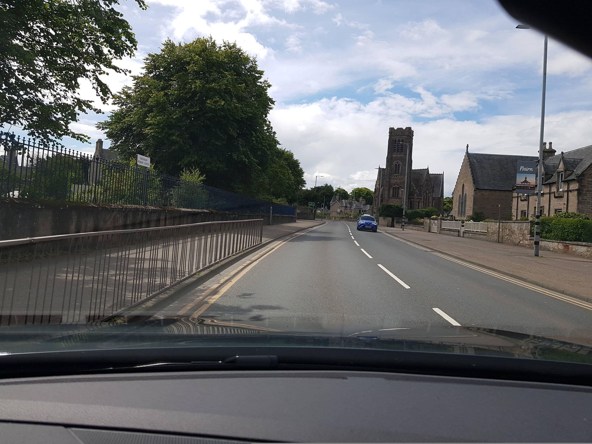 Street view near Aurora Hotel, Nairn — © toho (CC BY-SA · Mapillary)