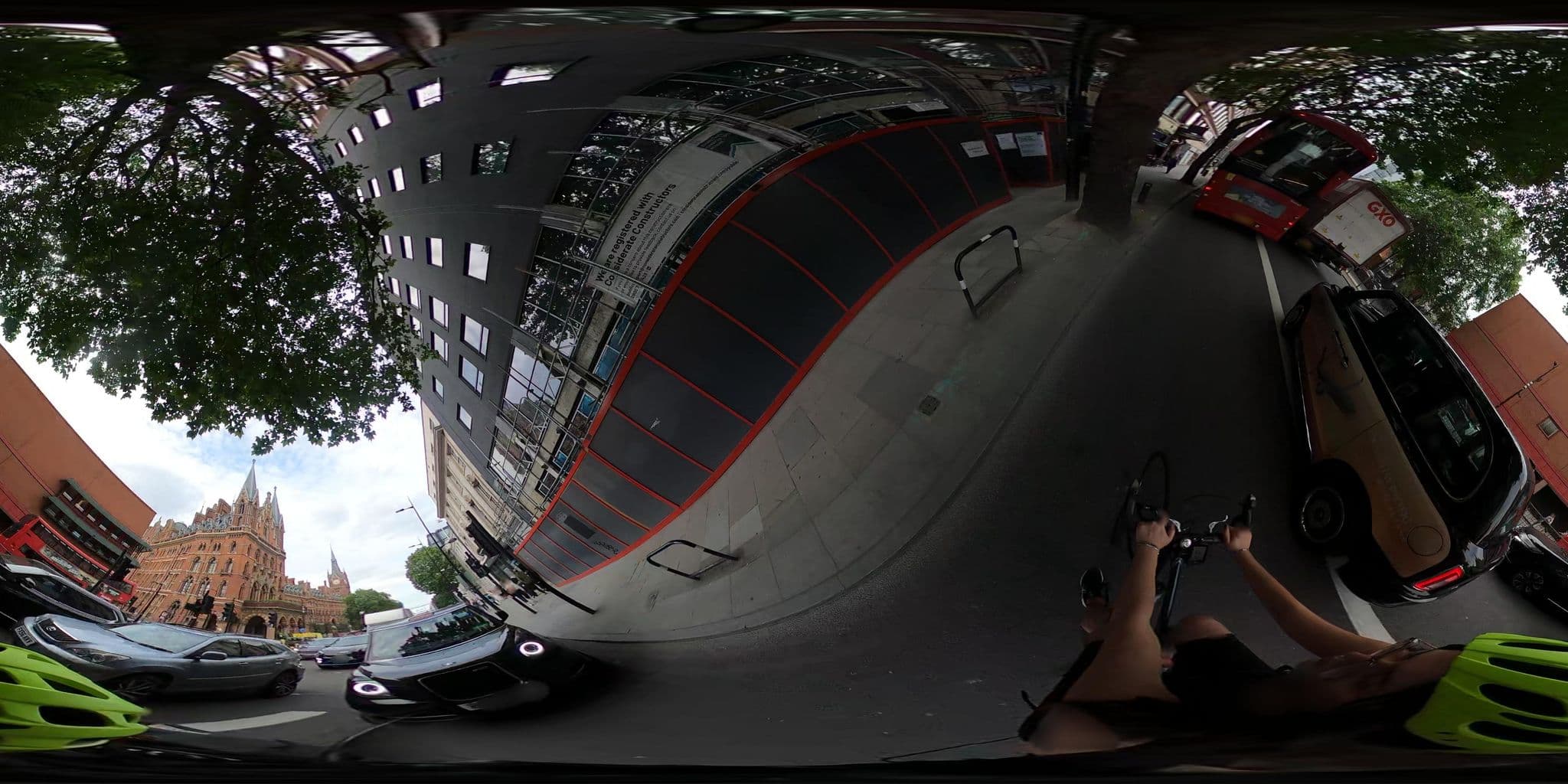 Street view near YHA London St Pancras, King's Cross — © cernbyln (CC BY-SA · Mapillary)