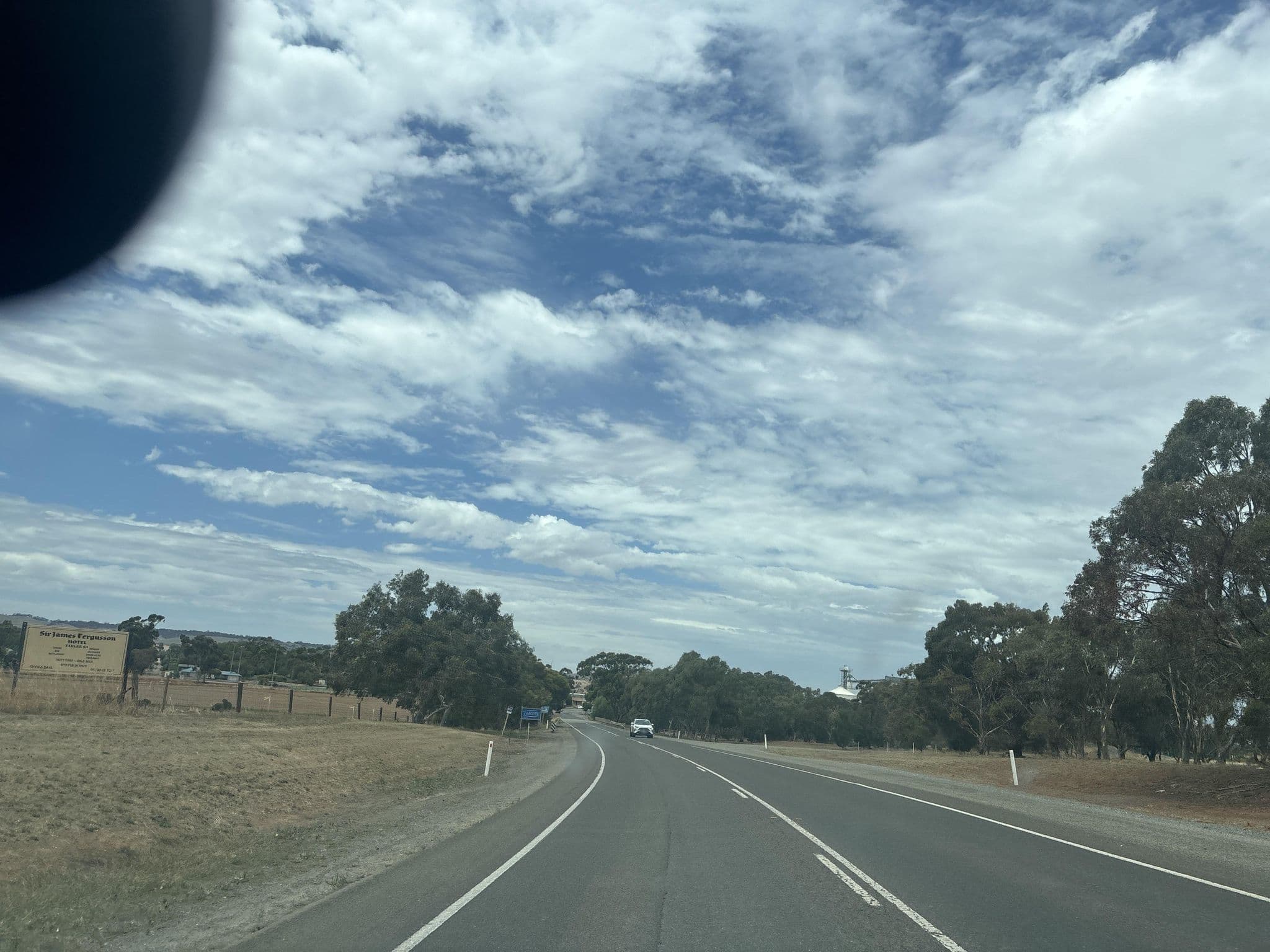 Street view near Tarlee Rest Area, Kapunda — © niety001 (CC BY-SA · Mapillary)