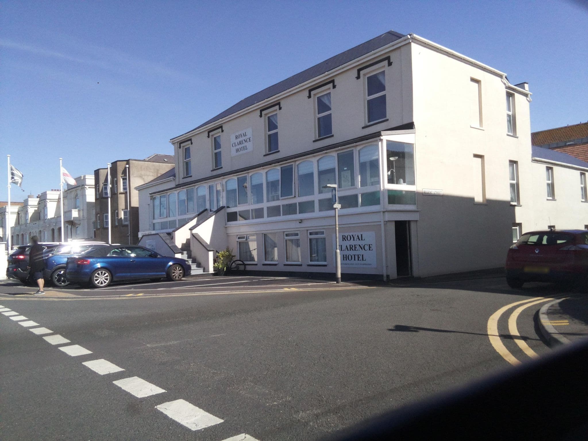 Street view near The Royal Clarence Hotel, Burnham-on-Sea — © southglos (CC BY-SA · Mapillary)