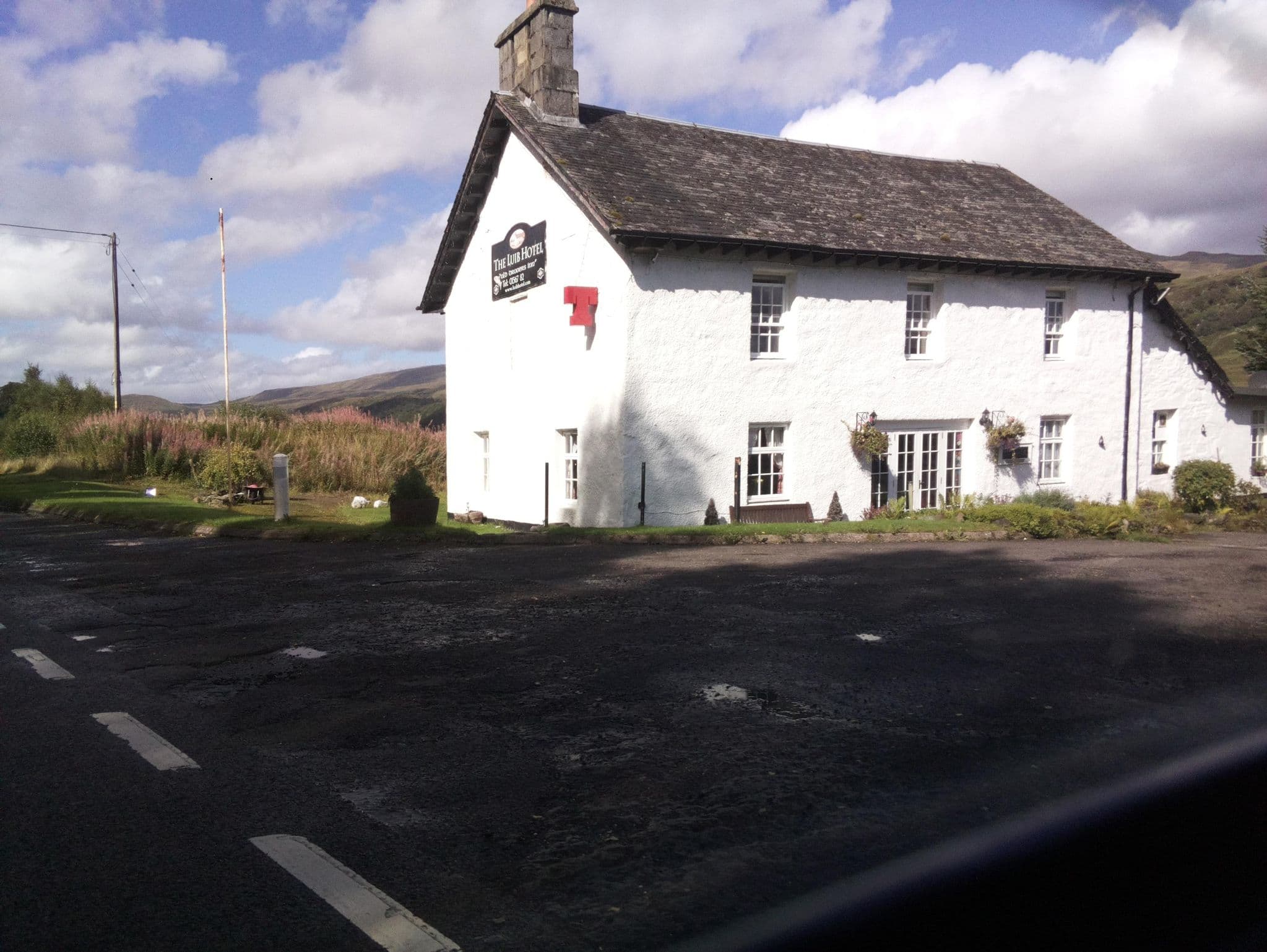 Street view near Luib Hotel, Callander — © southglos (CC BY-SA · Mapillary)