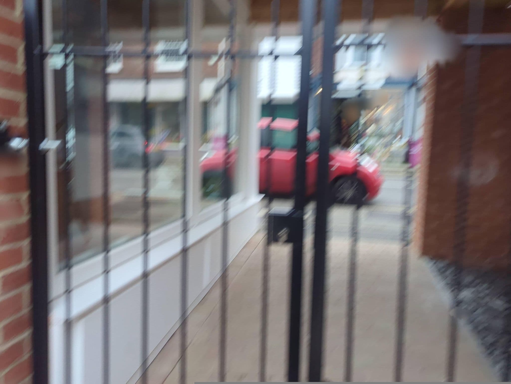 Street view near The George Hotel, Cranbrook — © chris (CC BY-SA · Mapillary)