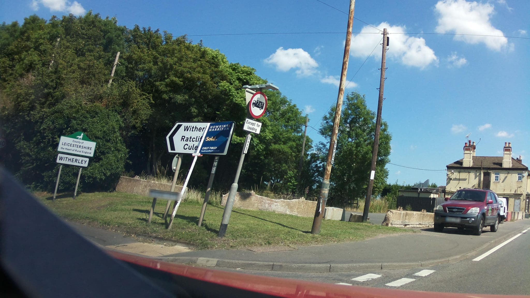 Street view near The Old House, Atherstone — © southglos (CC BY-SA · Mapillary)