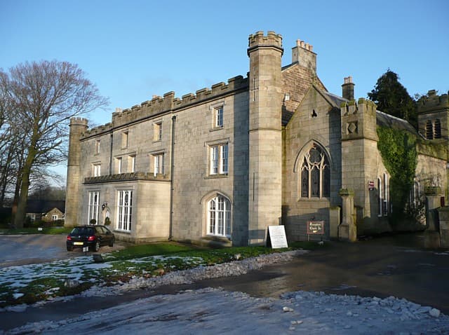 Thurnham Hall (via Wikimedia Commons, CC BY-SA 2.0)