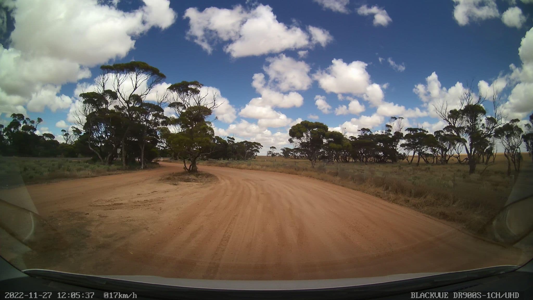 Street view near Watraba Parking Area, Ceduna — © bob3bob3 (CC BY-SA · Mapillary)