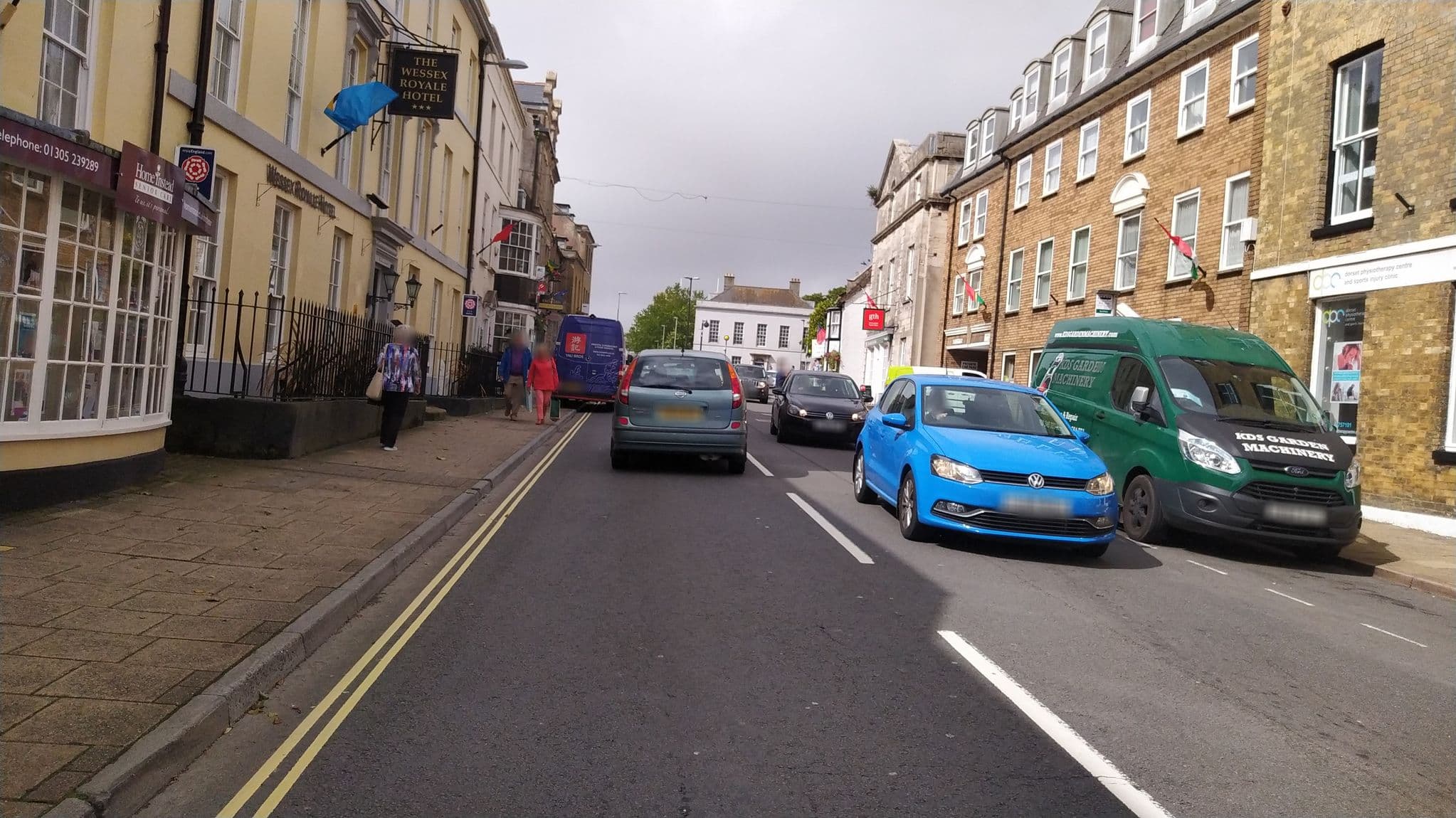 Street view near The Wessex Royale Hotel, Dorchester — © noid (CC BY-SA · Mapillary)