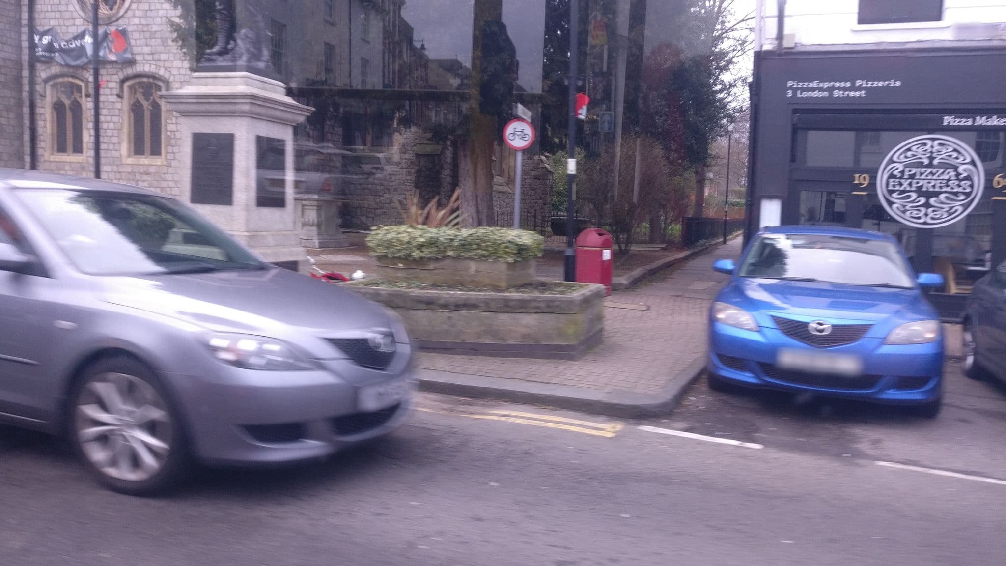 Street view near The Crown, Chertsey — © jpennycook (CC BY-SA · Mapillary)