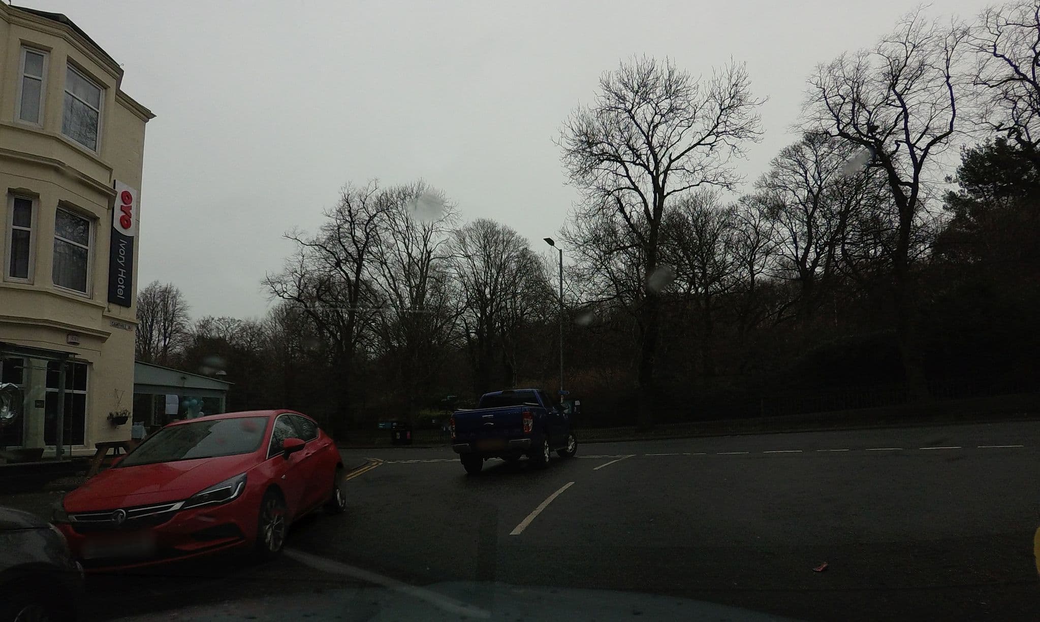 Street view near Ivory Hotel, Netherlee — © hobgoblin (CC BY-SA · Mapillary)