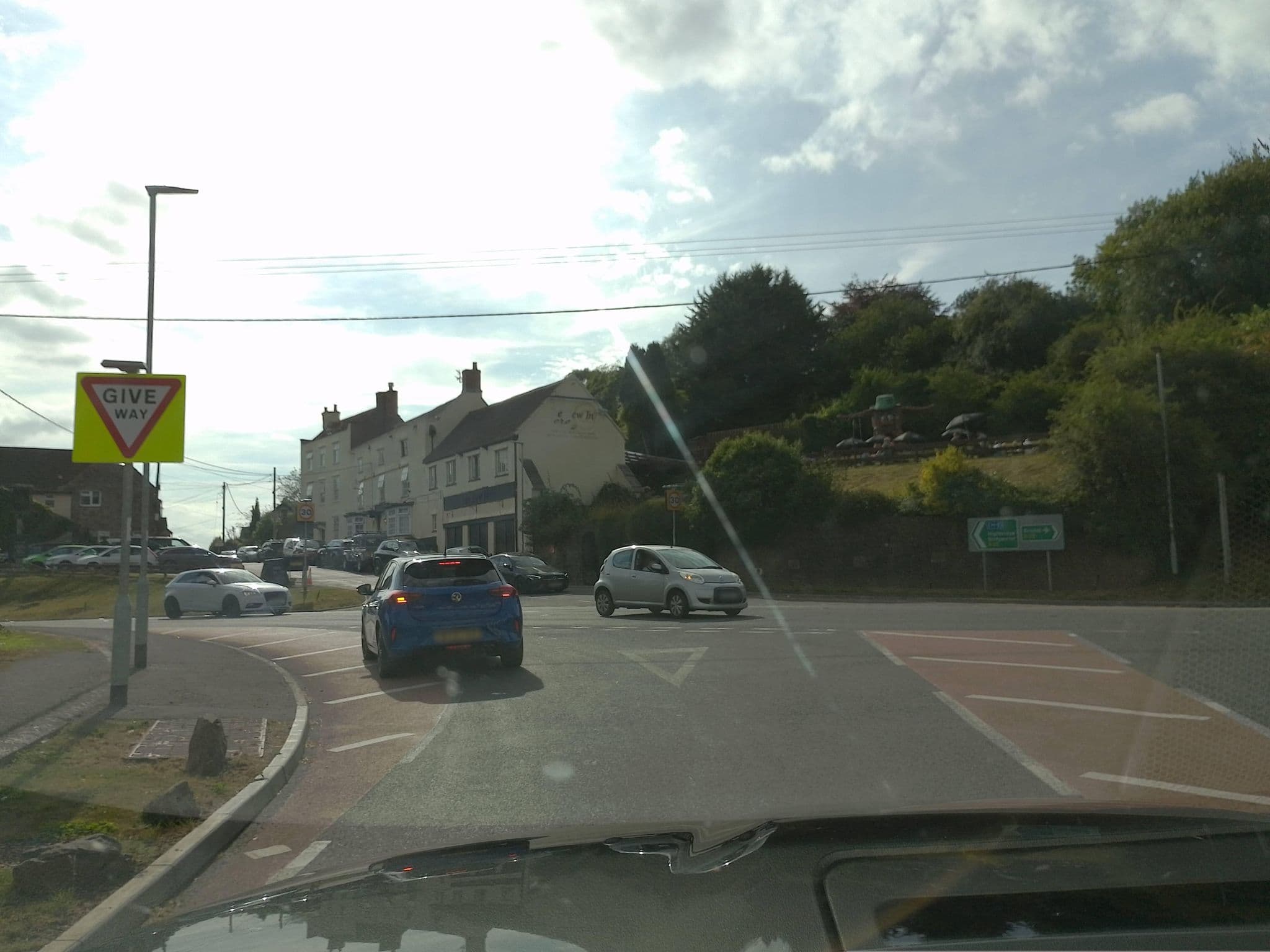 Street view near Old Manor House B&B, Axbridge — © laye (CC BY-SA · Mapillary)