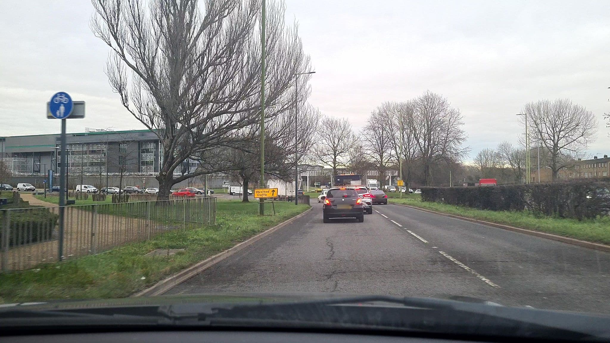 Street view near Travelodge, Leverstock Green — © mappo2 (CC BY-SA · Mapillary)