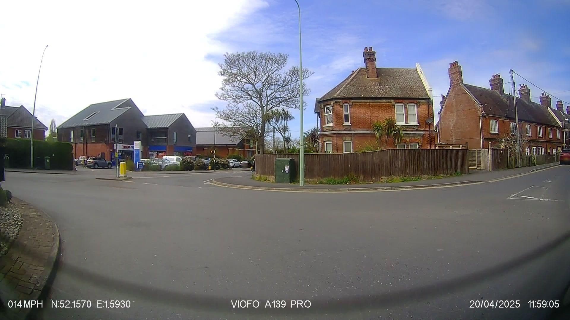 Street view near The Railway Inn, Aldeburgh — © IpswichEdits (CC BY-SA · Mapillary)