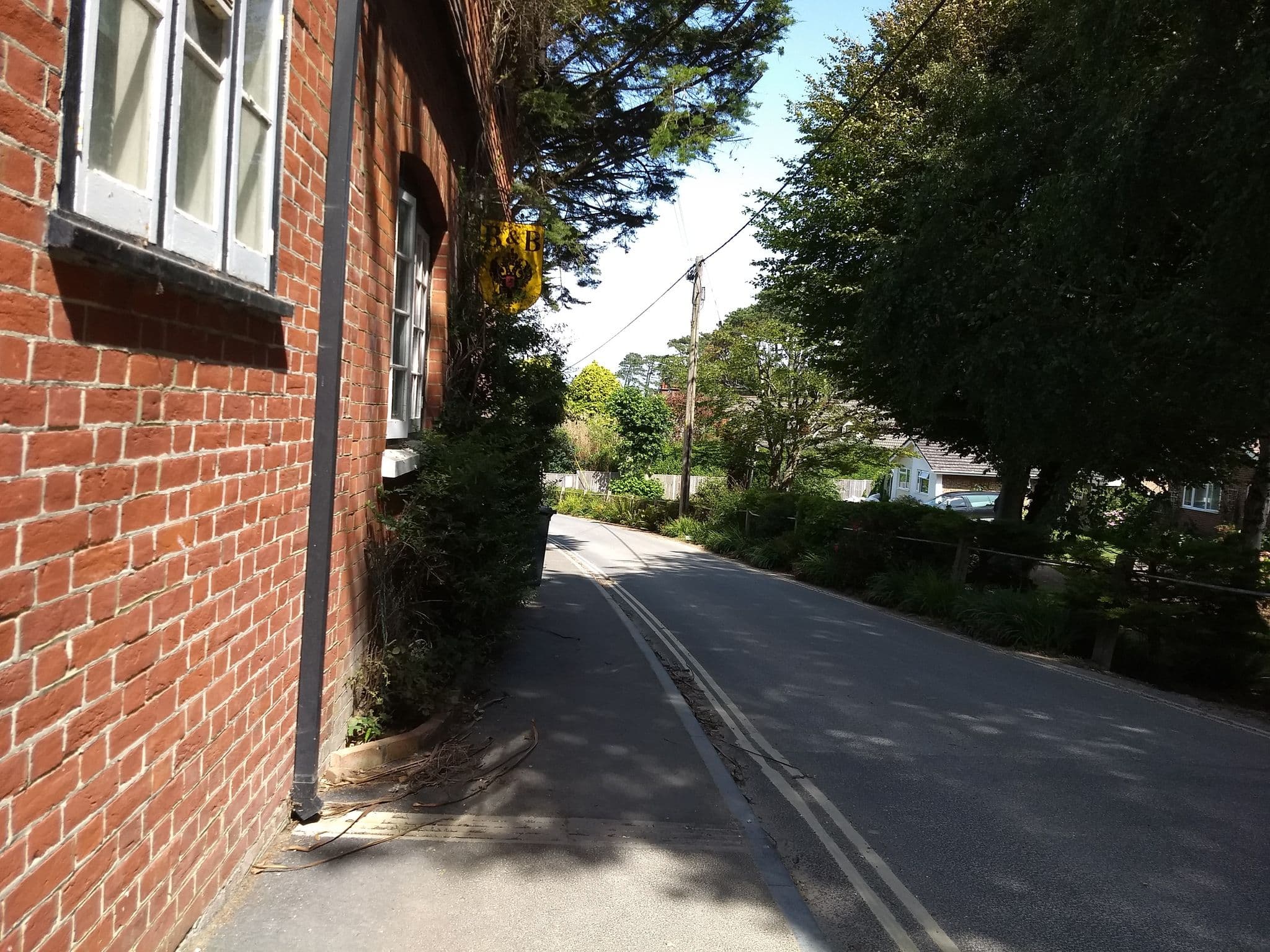 Street view near The Hermitage B&B, Totland — © mappernerd (CC BY-SA · Mapillary)