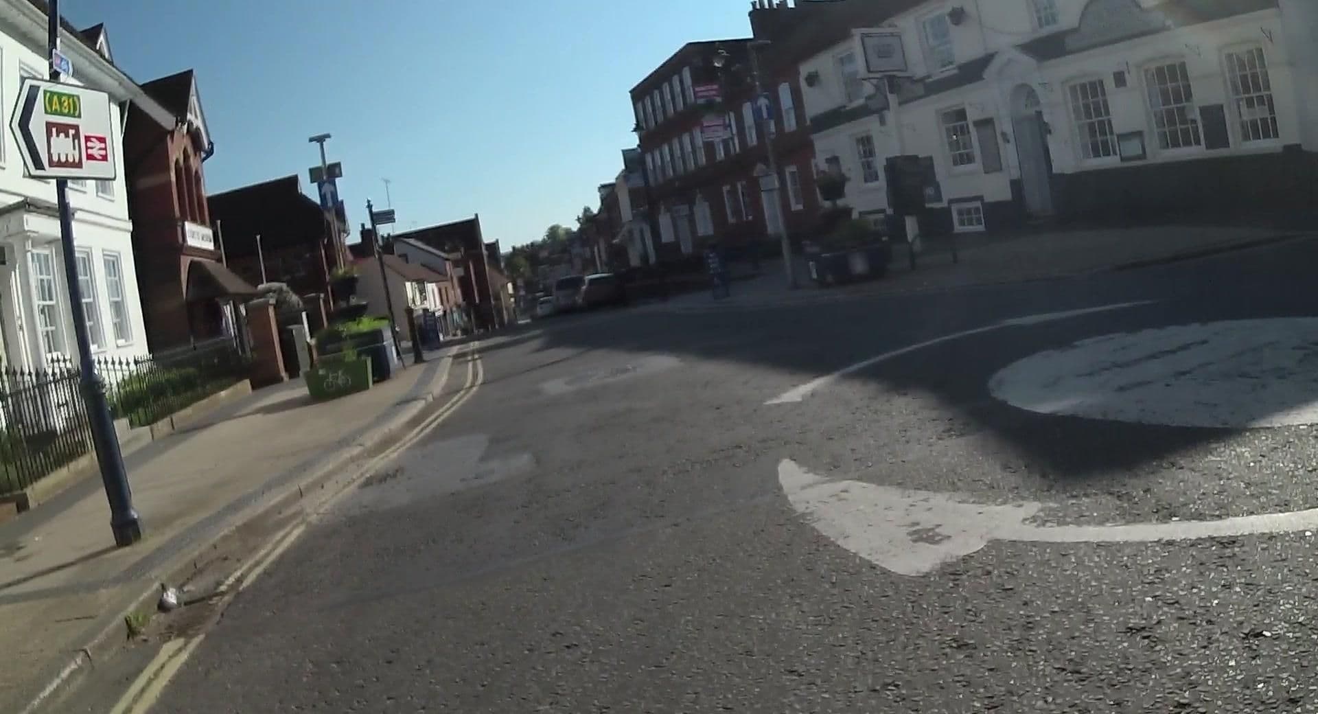 Street view near The Crown Hotel, Alton — © jpennycook (CC BY-SA · Mapillary)