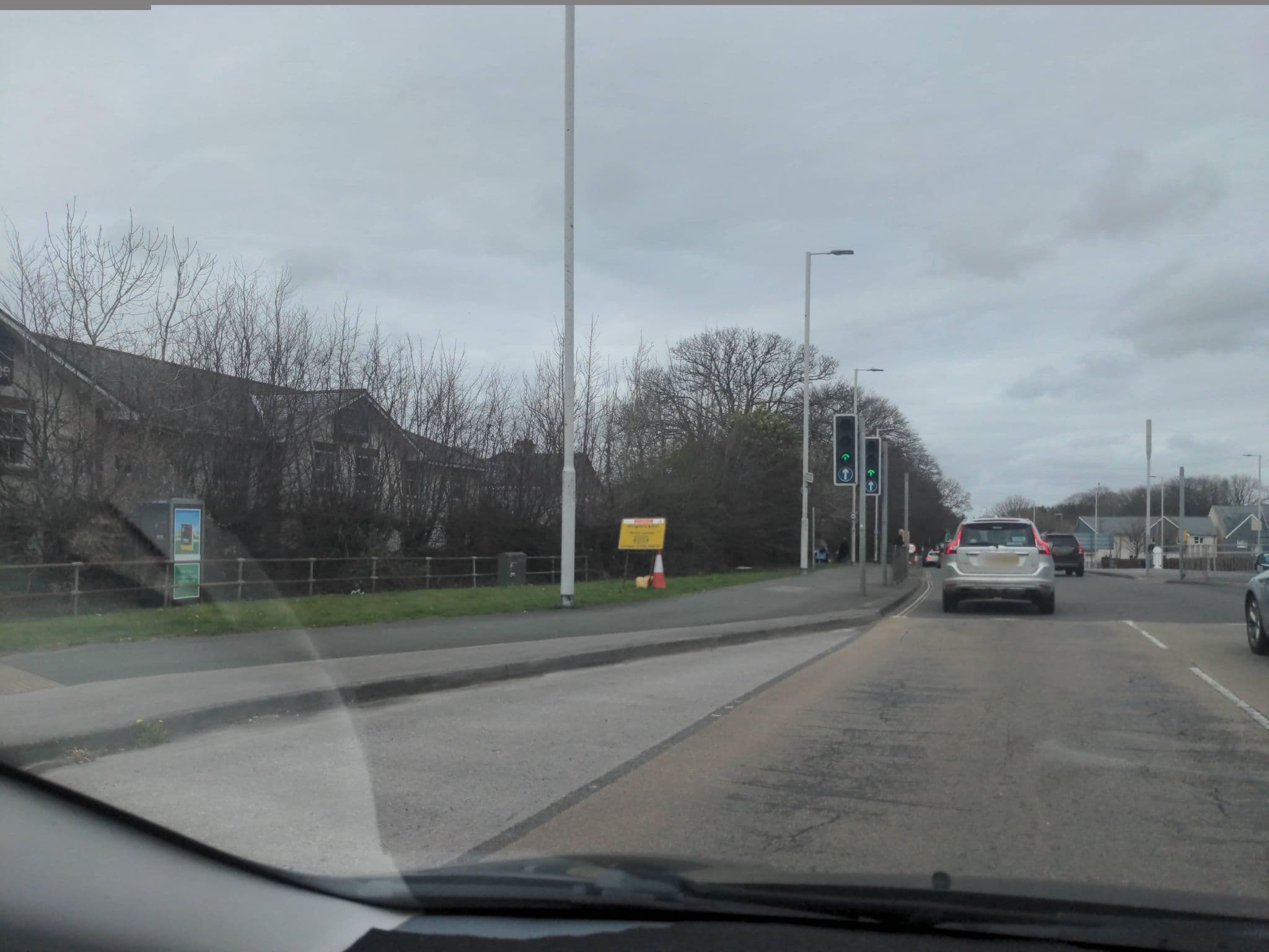 Street view near Travelodge Roborough, Plympton — © WaggyDog (CC BY-SA · Mapillary)