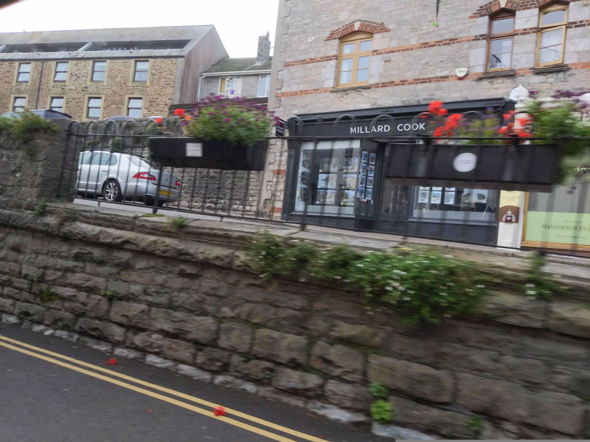 Street view near Cherub's Nest, Dartmouth — © WaggyDog (CC BY-SA · Mapillary)