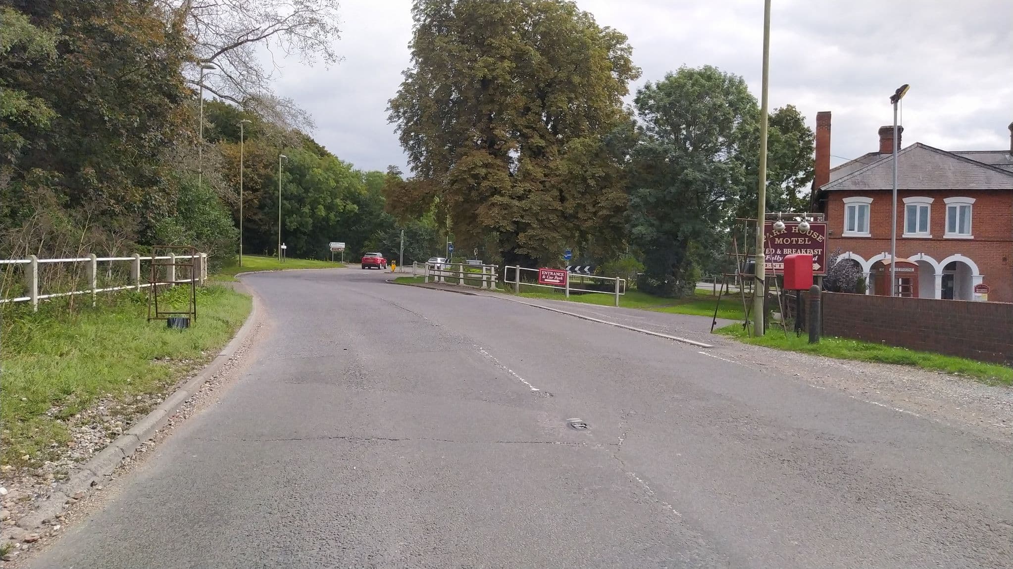 Street view near Parkhouse Motel, Tidworth — © noid (CC BY-SA · Mapillary)