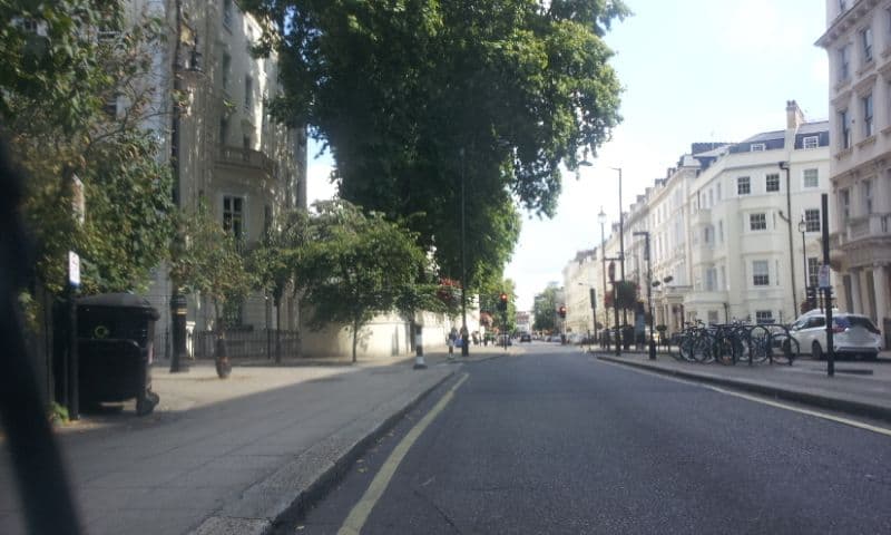 Street view near Sheriff Hotel, Pimlico — © paulbiv (CC BY-SA · Mapillary)