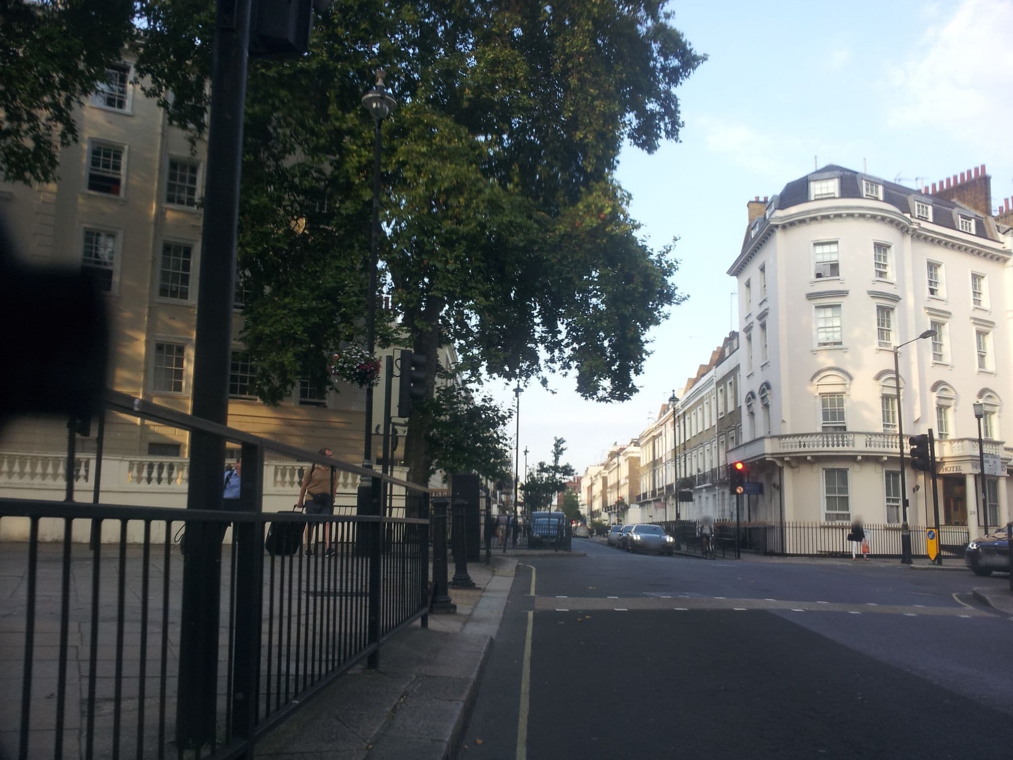 Street view near The Grapevine Hotel, Pimlico — © paulbiv (CC BY-SA · Mapillary)