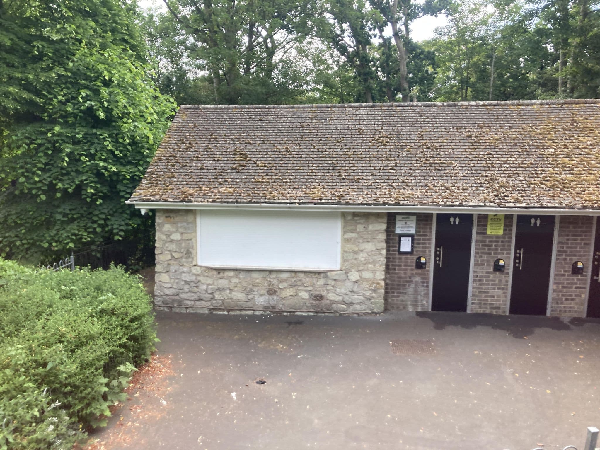 Street view near Bedford Lodge, Shanklin — © cjmalone (CC BY-SA · Mapillary)