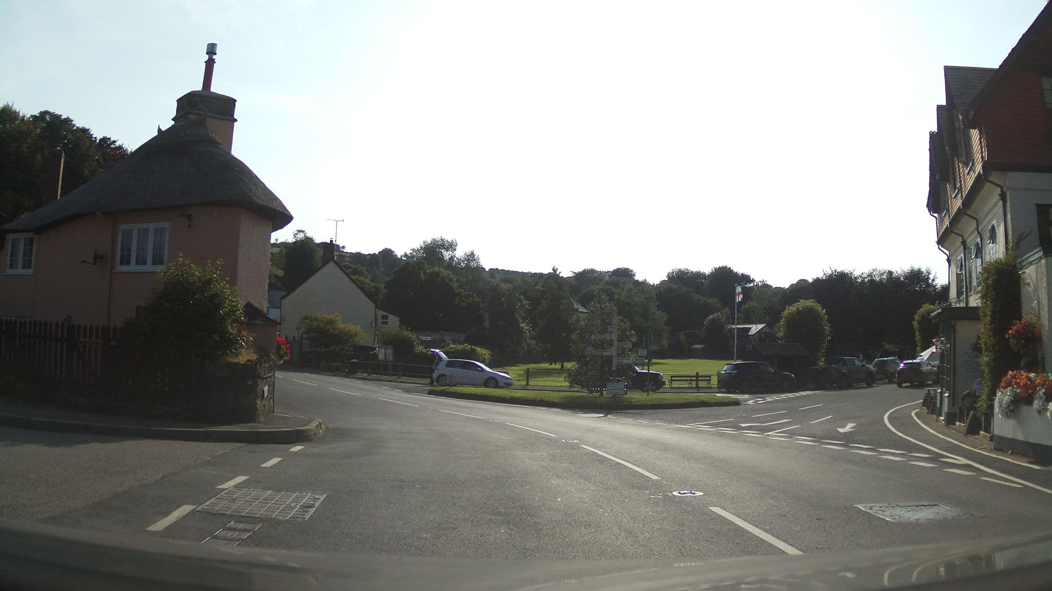 Street view near Crown Hotel, Porlock — © southglos (CC BY-SA · Mapillary)