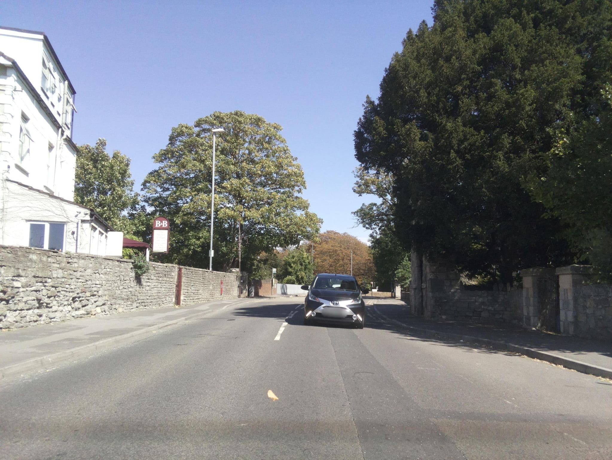 Street view near The Manor Lodge, Keynsham — © southglos (CC BY-SA · Mapillary)