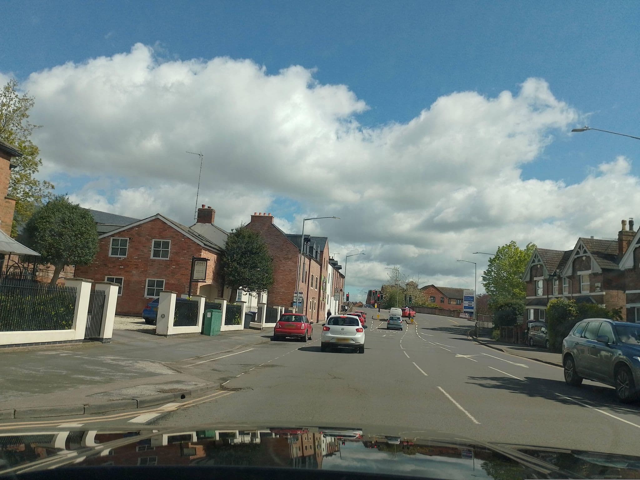Street view near Jersey Villa, Warwick — © laye (CC BY-SA · Mapillary)