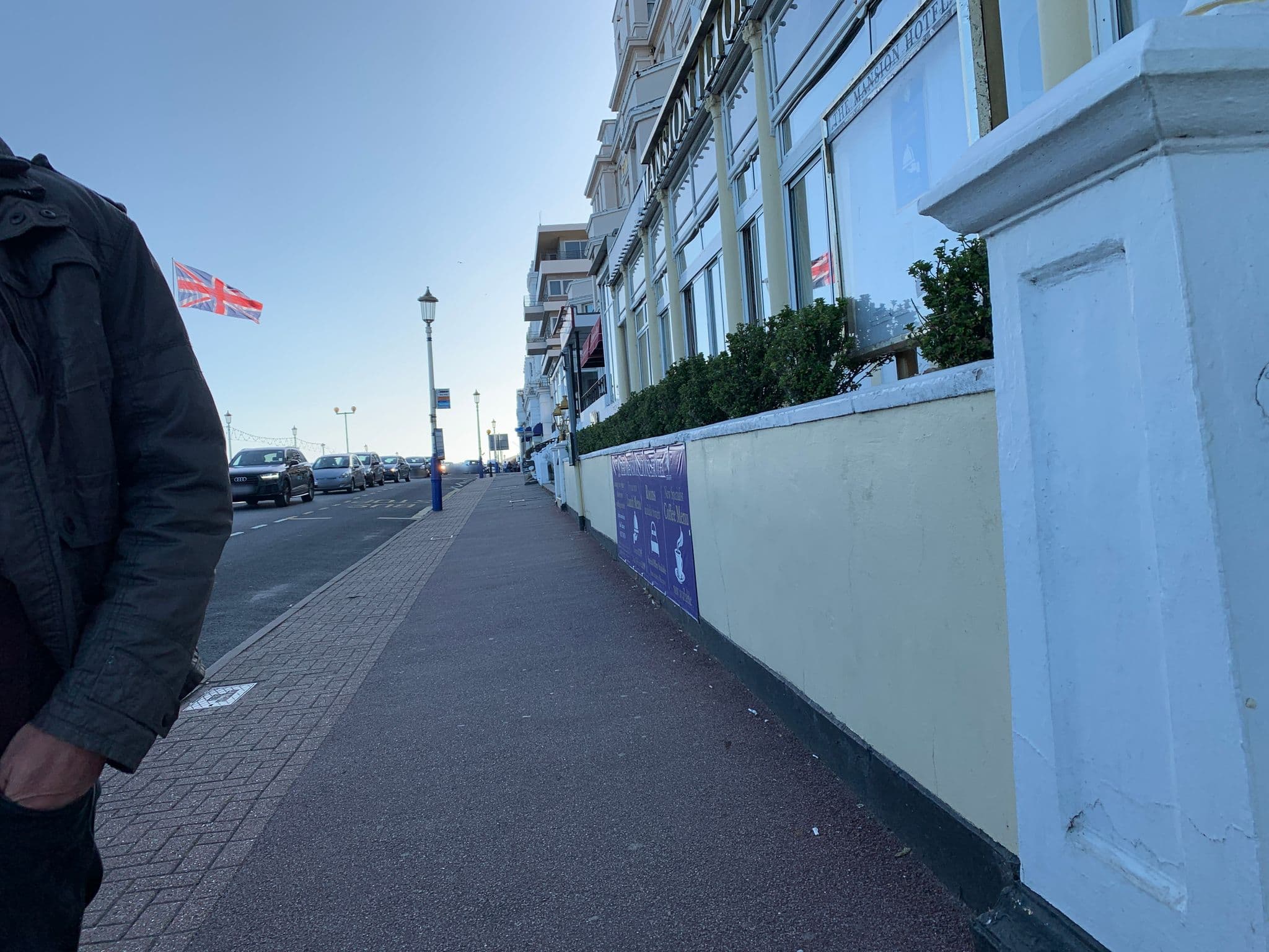 Street view near Mansion (Lions) Hotel, Eastbourne — © egorka (CC BY-SA · Mapillary)