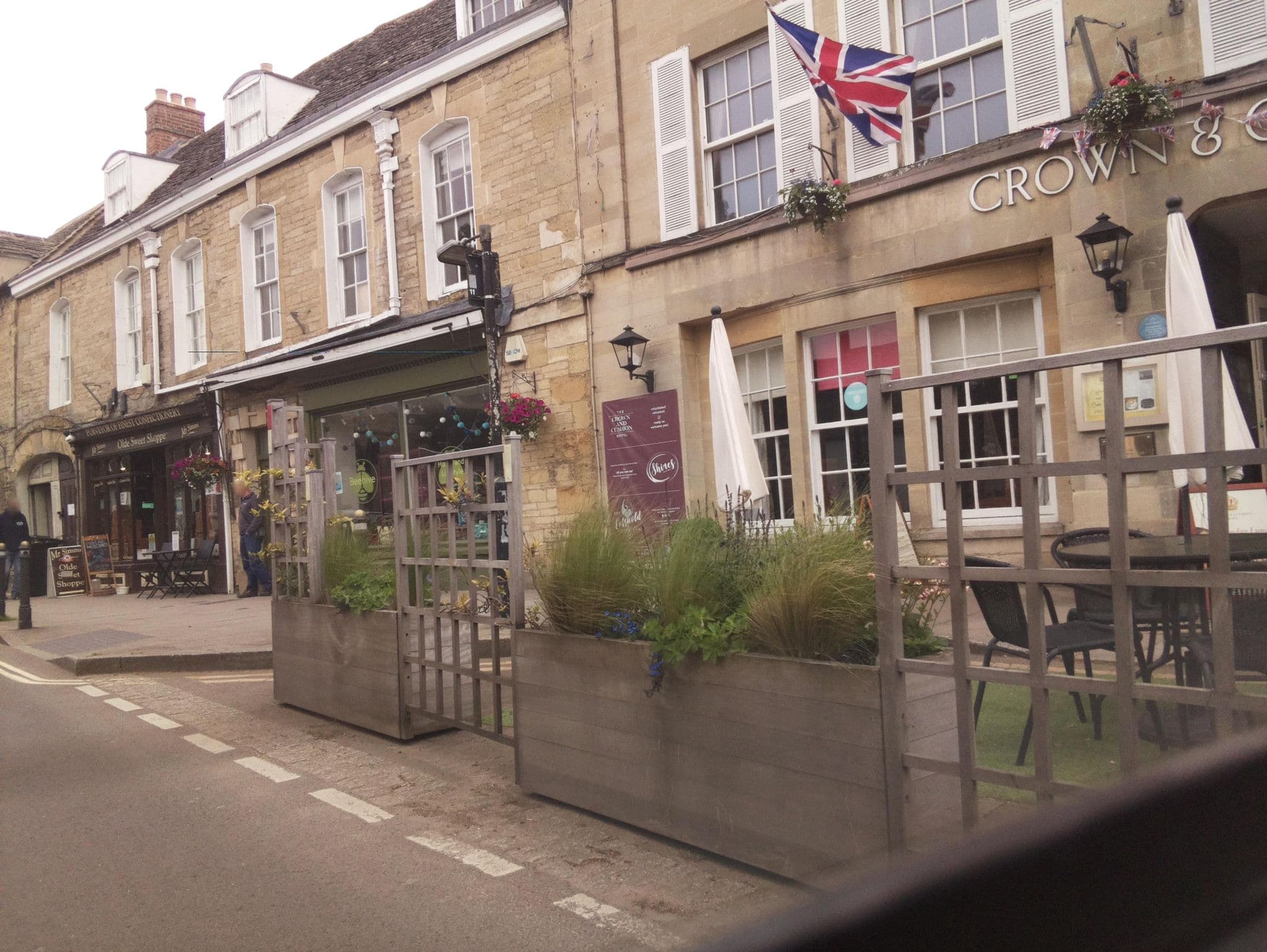 Street view near The Crown & Cushion Hotel, Chipping Norton — © southglos (CC BY-SA · Mapillary)