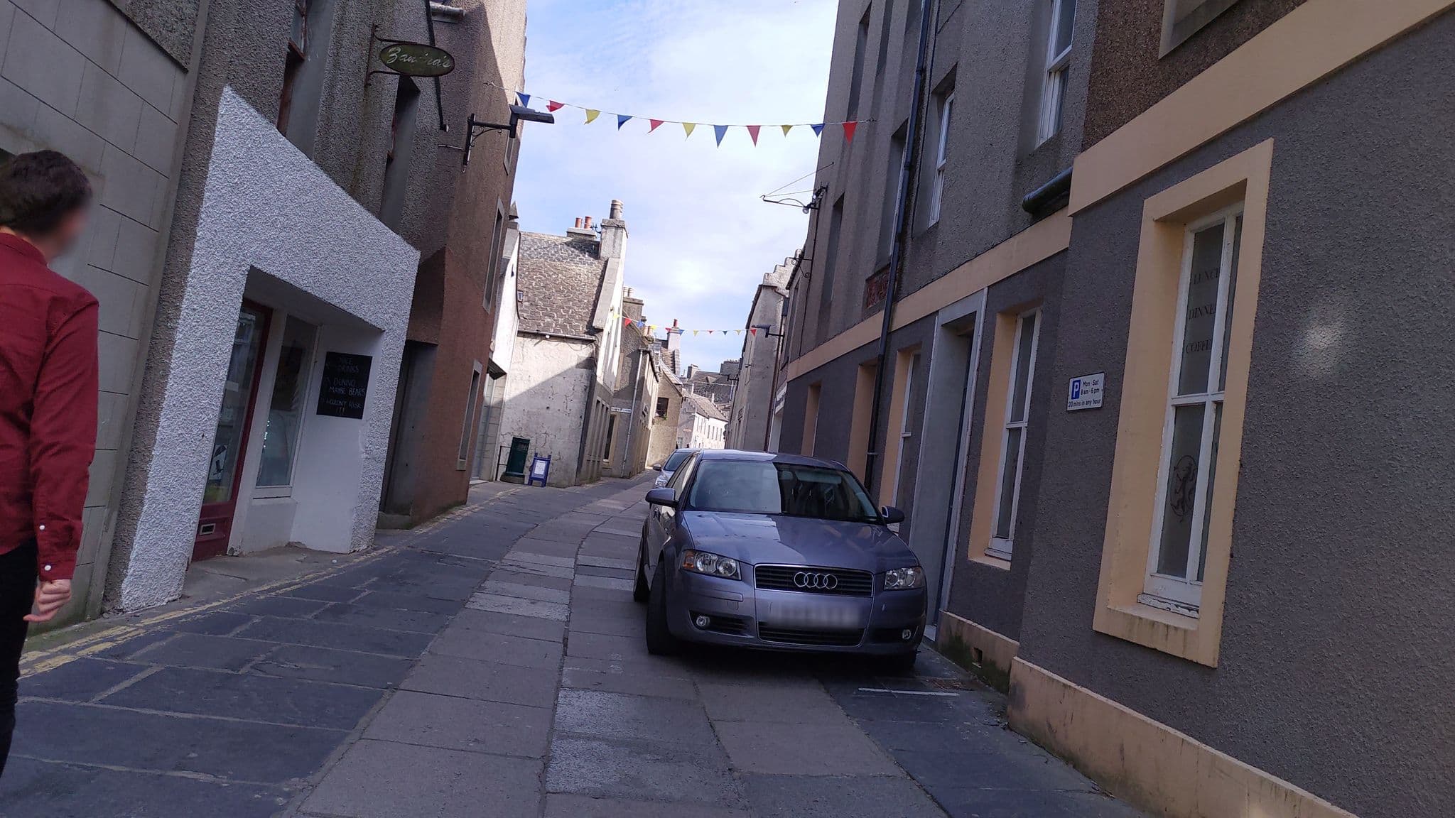 Street view near Orkney Hotel, Kirkwall — © tonys999 (CC BY-SA · Mapillary)