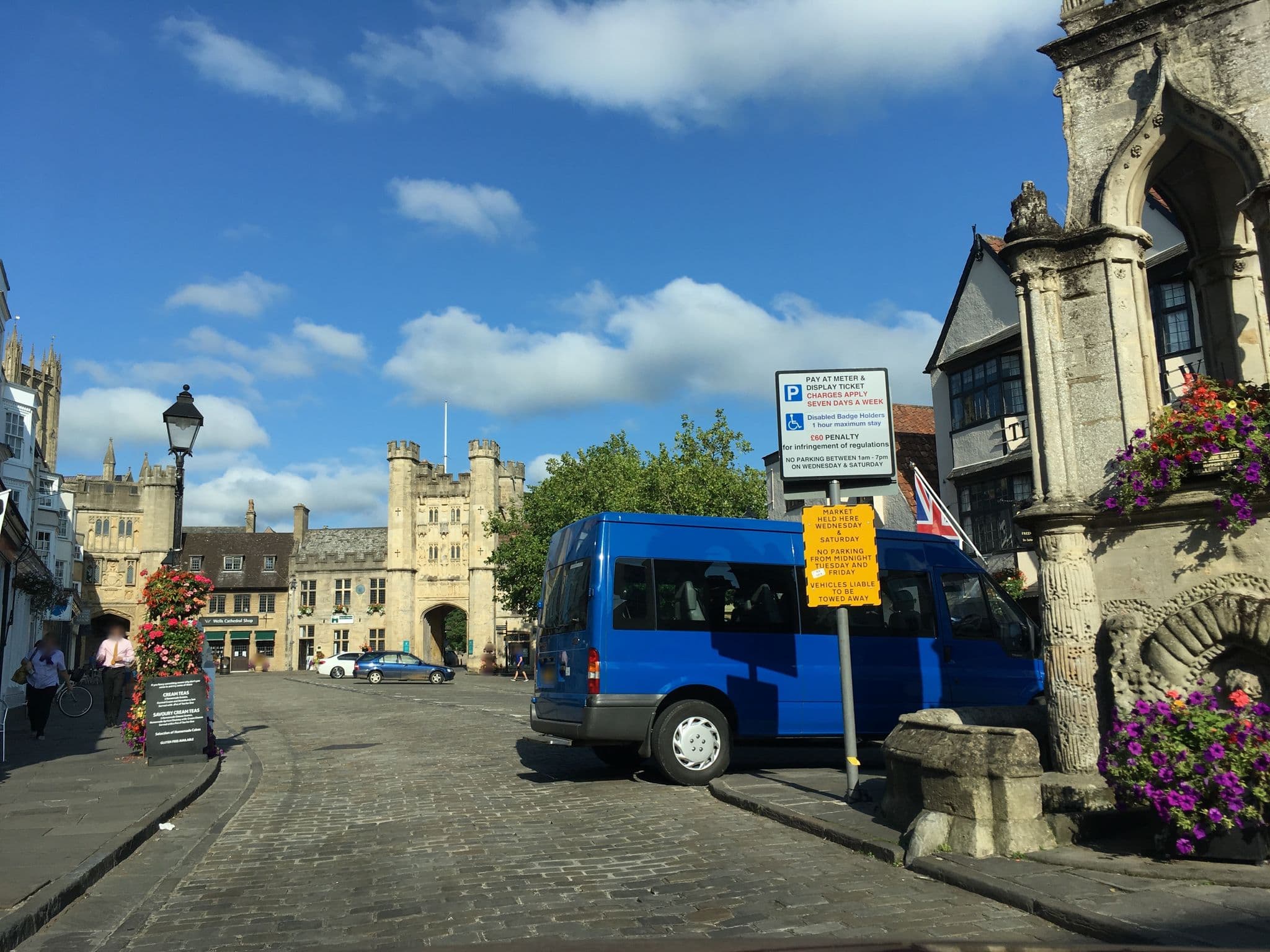 Street view near The Crown, Wells — © southglos (CC BY-SA · Mapillary)