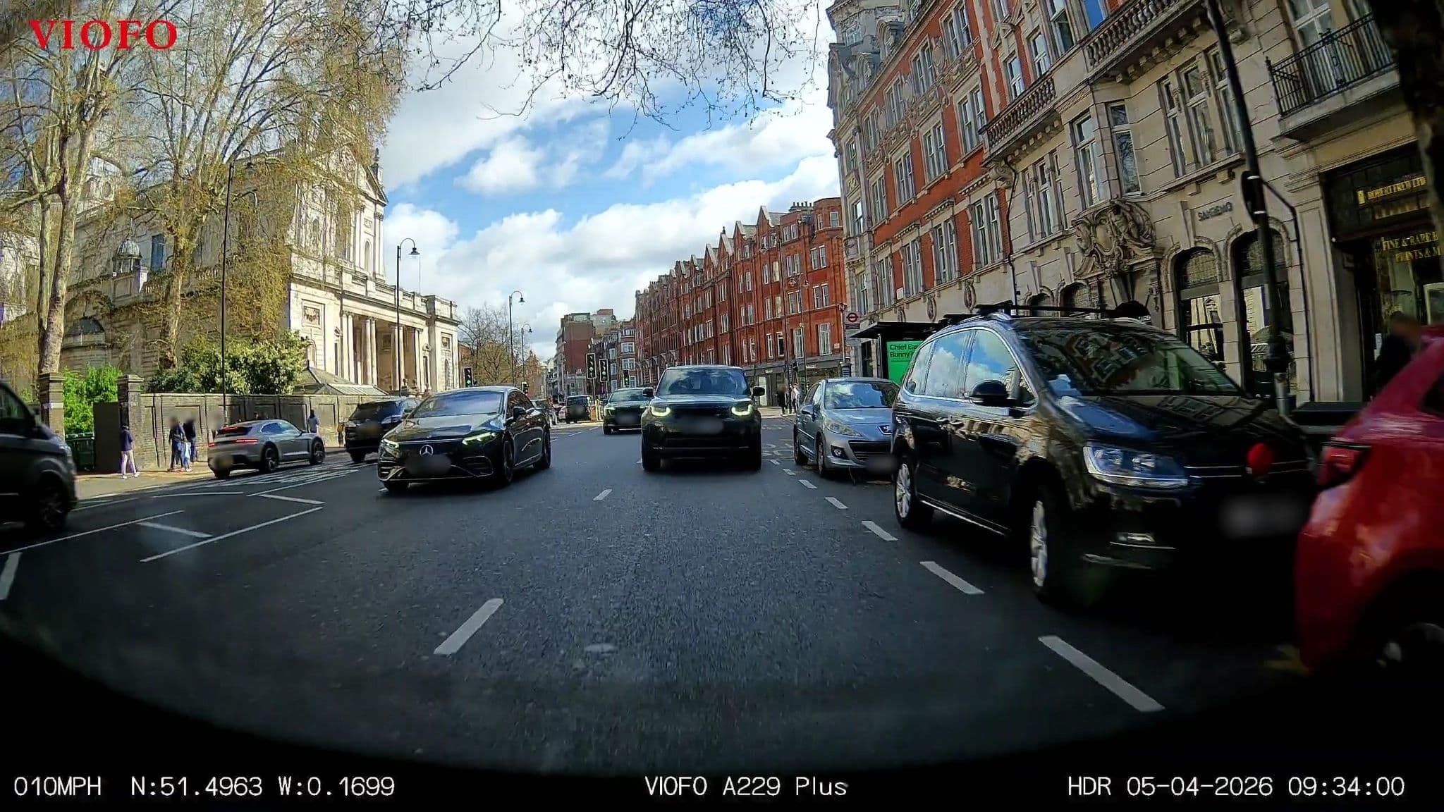 Street view near The Rembrandt, Chelsea — © RyanBush (CC BY-SA · Mapillary)