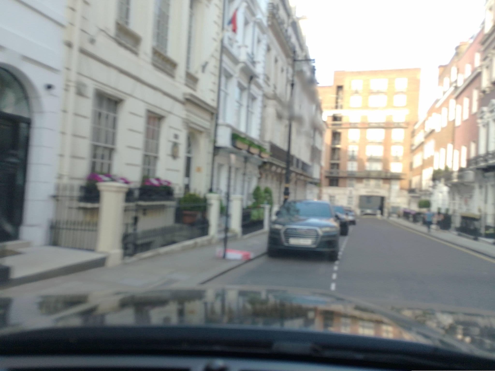 Street view near 17 Hertford Street, St James's — © laye (CC BY-SA · Mapillary)