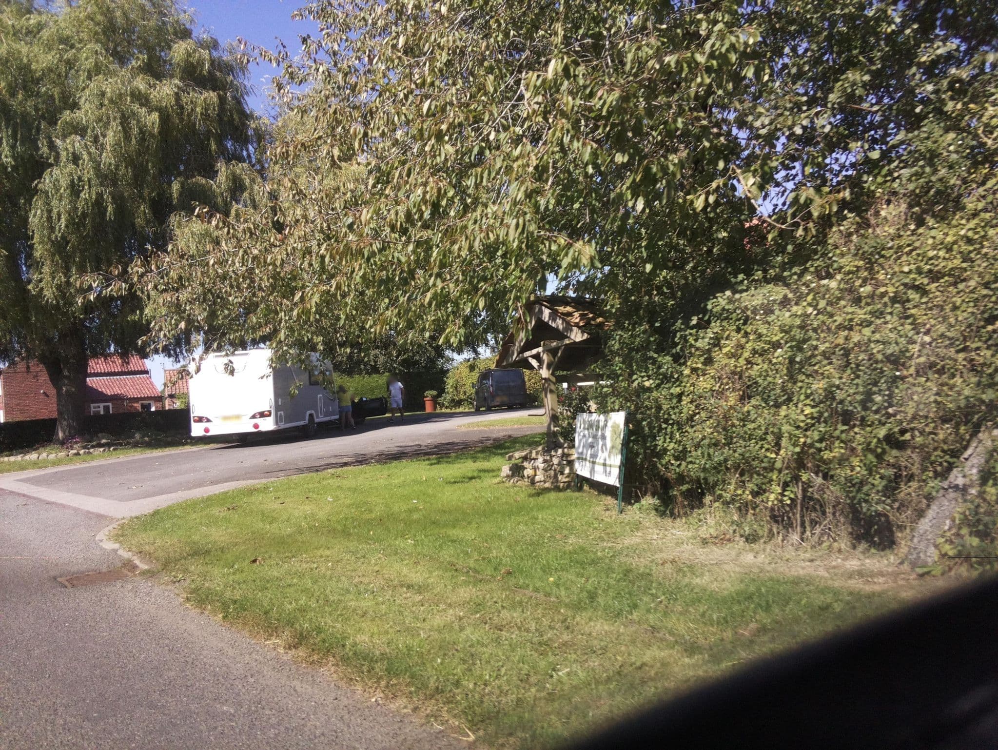 Street view near Willow Garth Caravan Site, Pickering — © southglos (CC BY-SA · Mapillary)