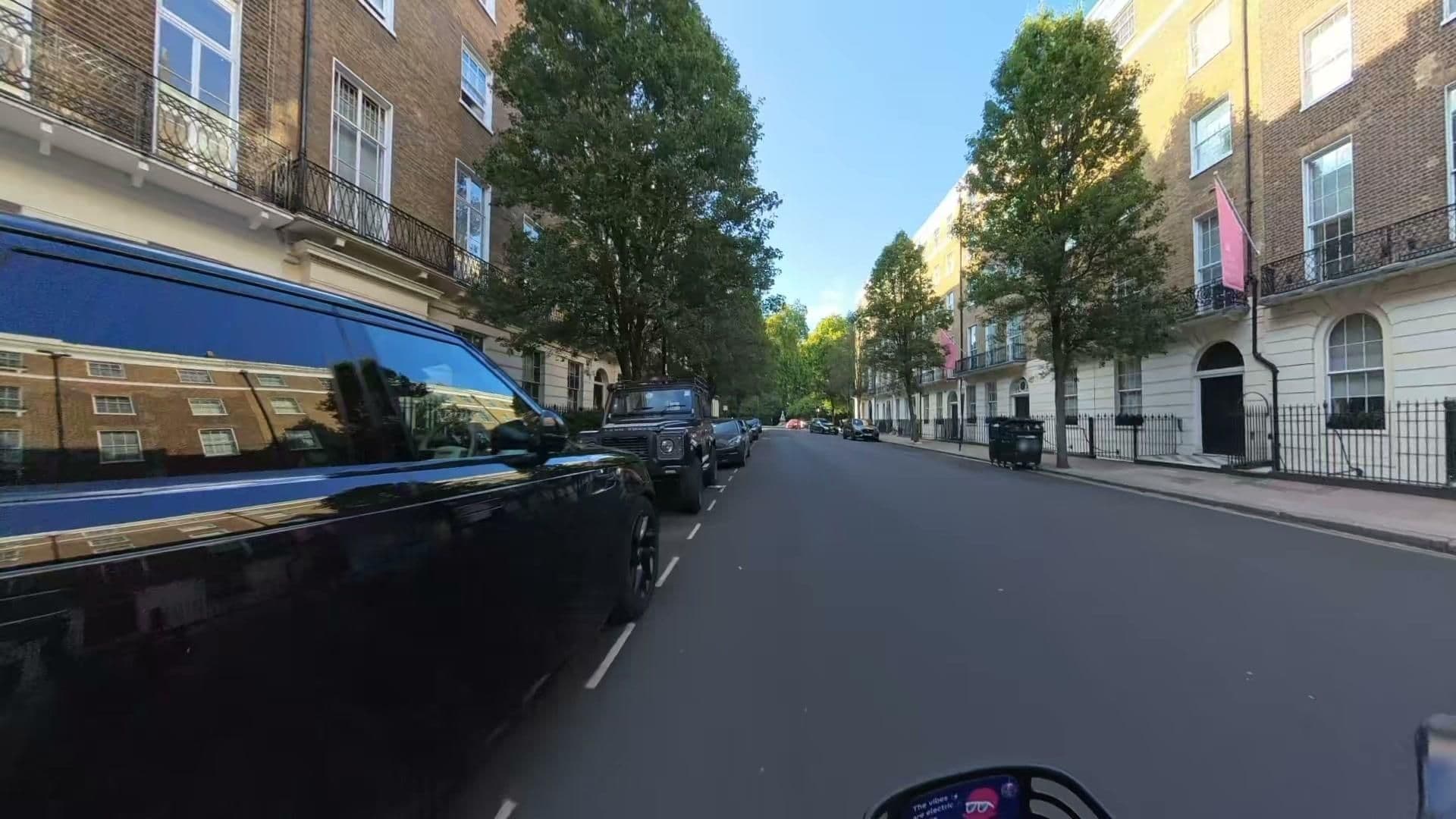 Street view near The Prince Akatoki, West End of London — © athuler (CC BY-SA · Mapillary)
