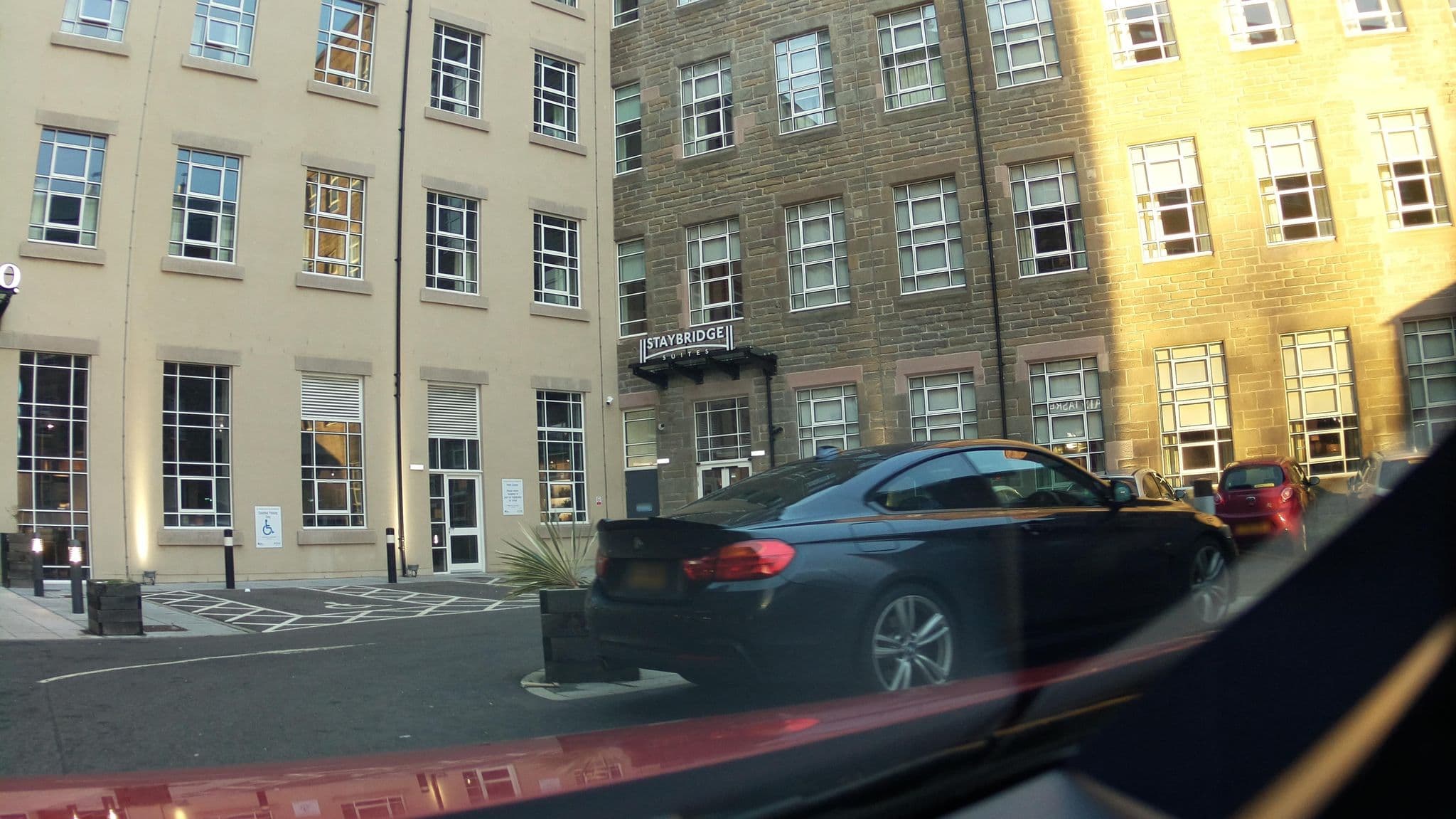 Street view near Staybridge Suites Dundee, Dundee — © southglos (CC BY-SA · Mapillary)