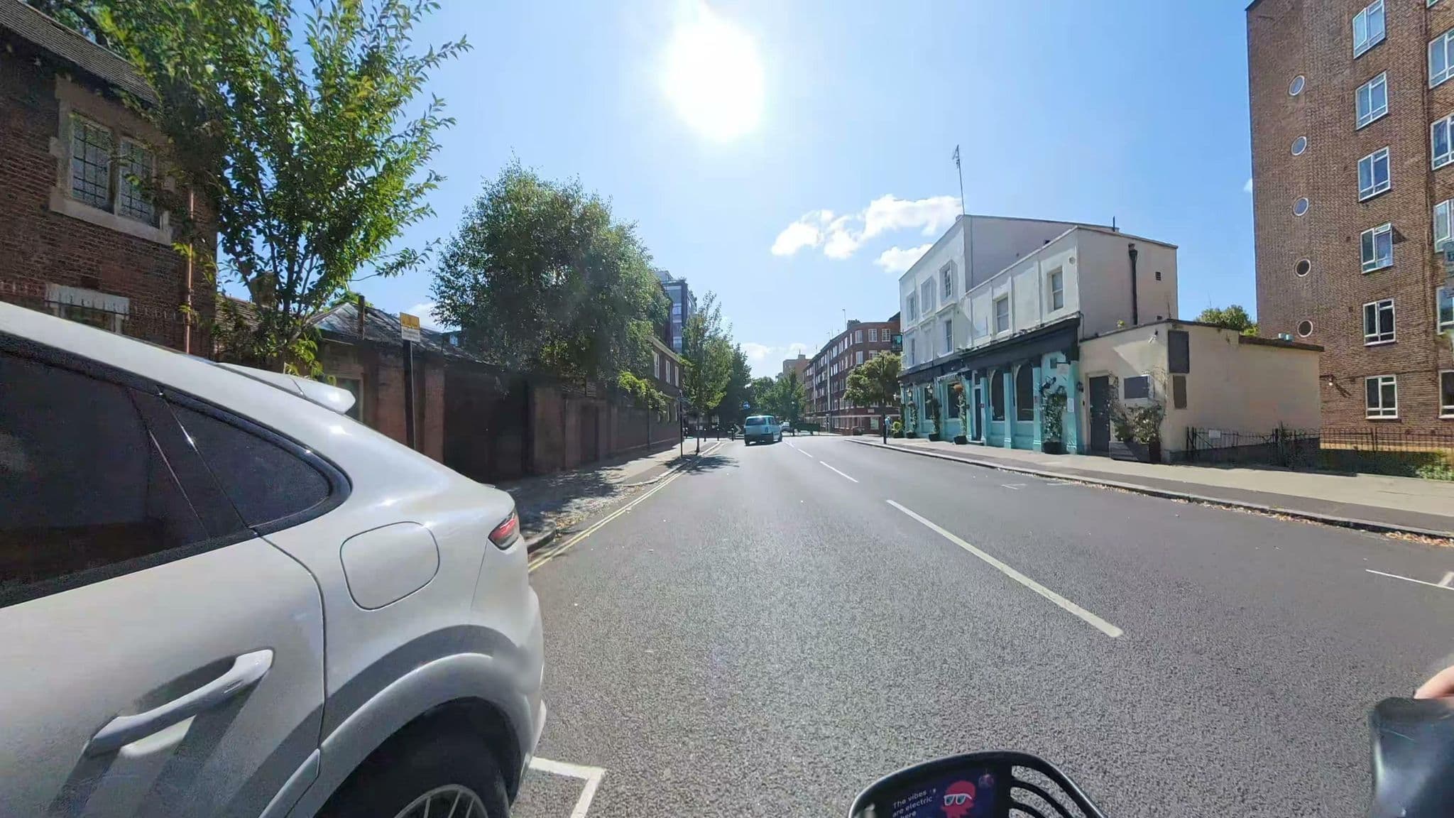 Street view near St John's Wood Boutique Hotel, Regent's Park — © athuler (CC BY-SA · Mapillary)