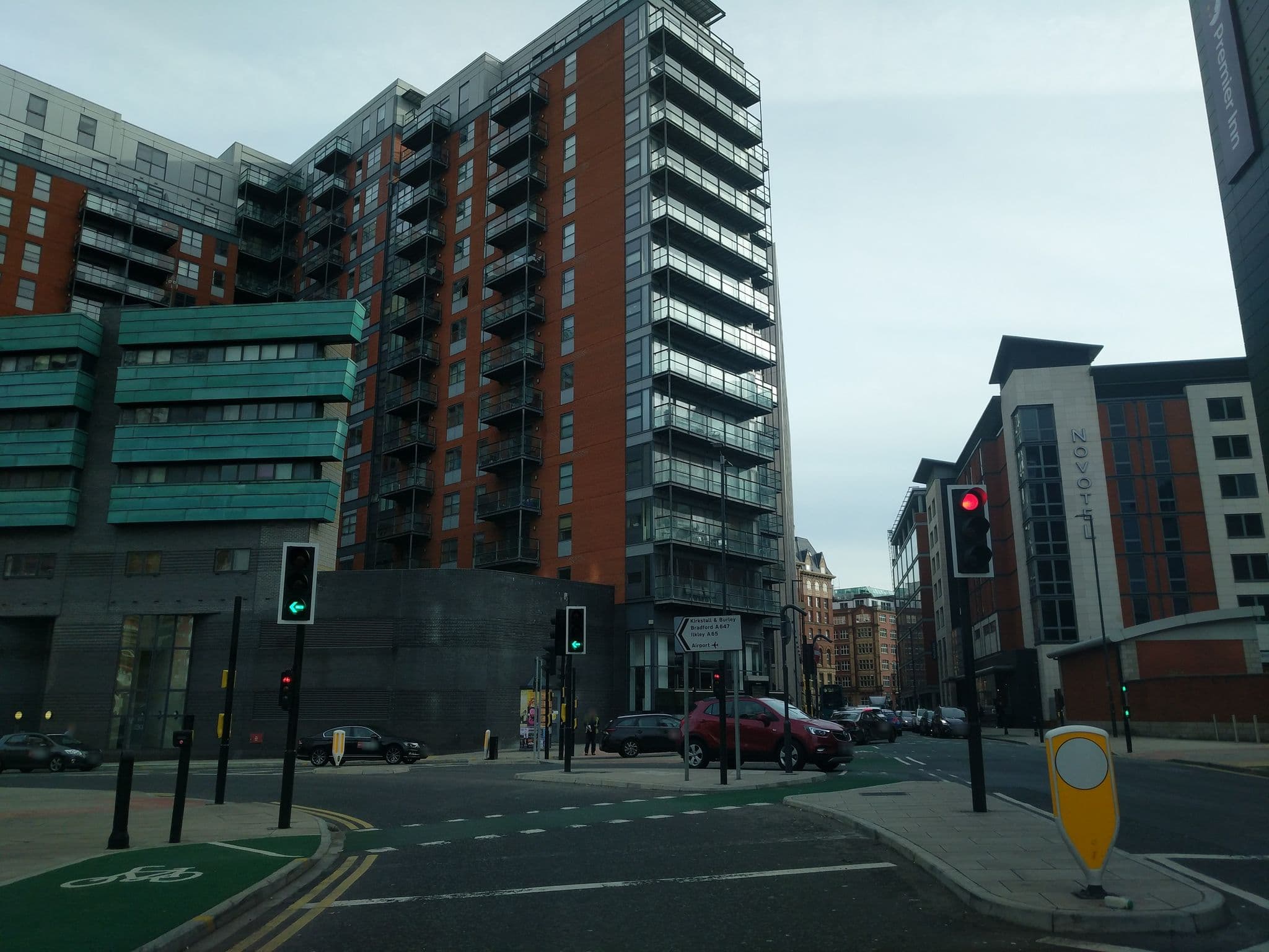 Street view near Premier Inn Leeds City Centre (Whitehall Road), Leeds — © adam2 (CC BY-SA · Mapillary)