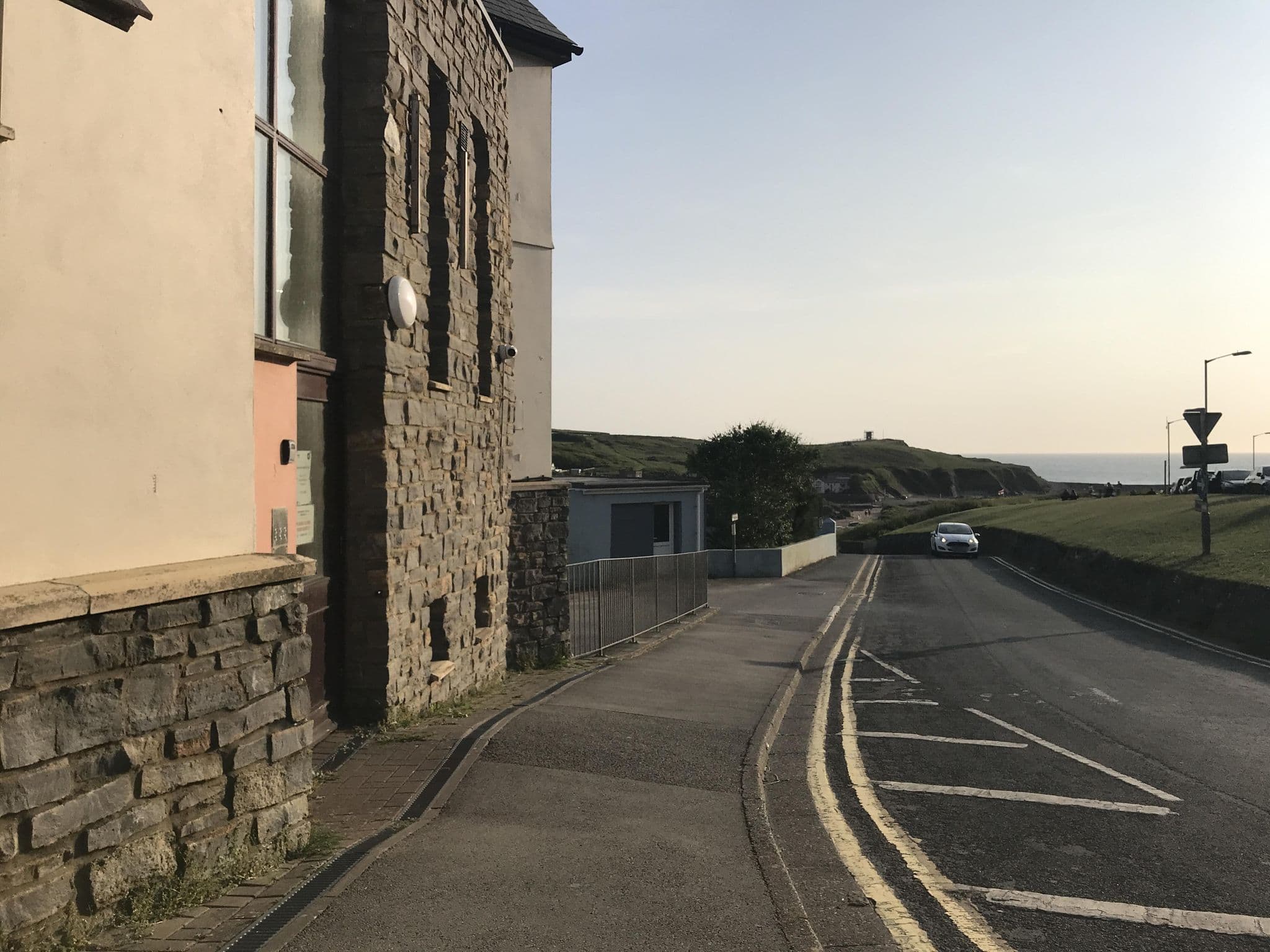 Street view near An Mor, Flexbury — © miguel_andrade (CC BY-SA · Mapillary)