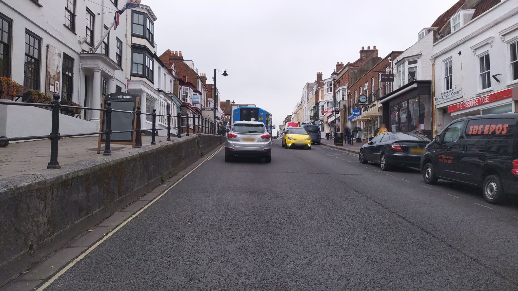 Street view near Stanwell House Hotel, Lymington — © noid (CC BY-SA · Mapillary)
