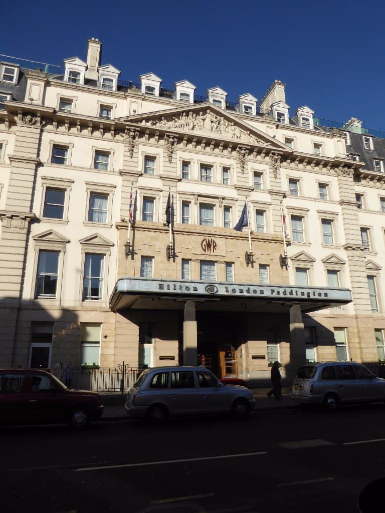 Hilton London Paddington (via Wikimedia Commons, CC BY-SA 2.0)