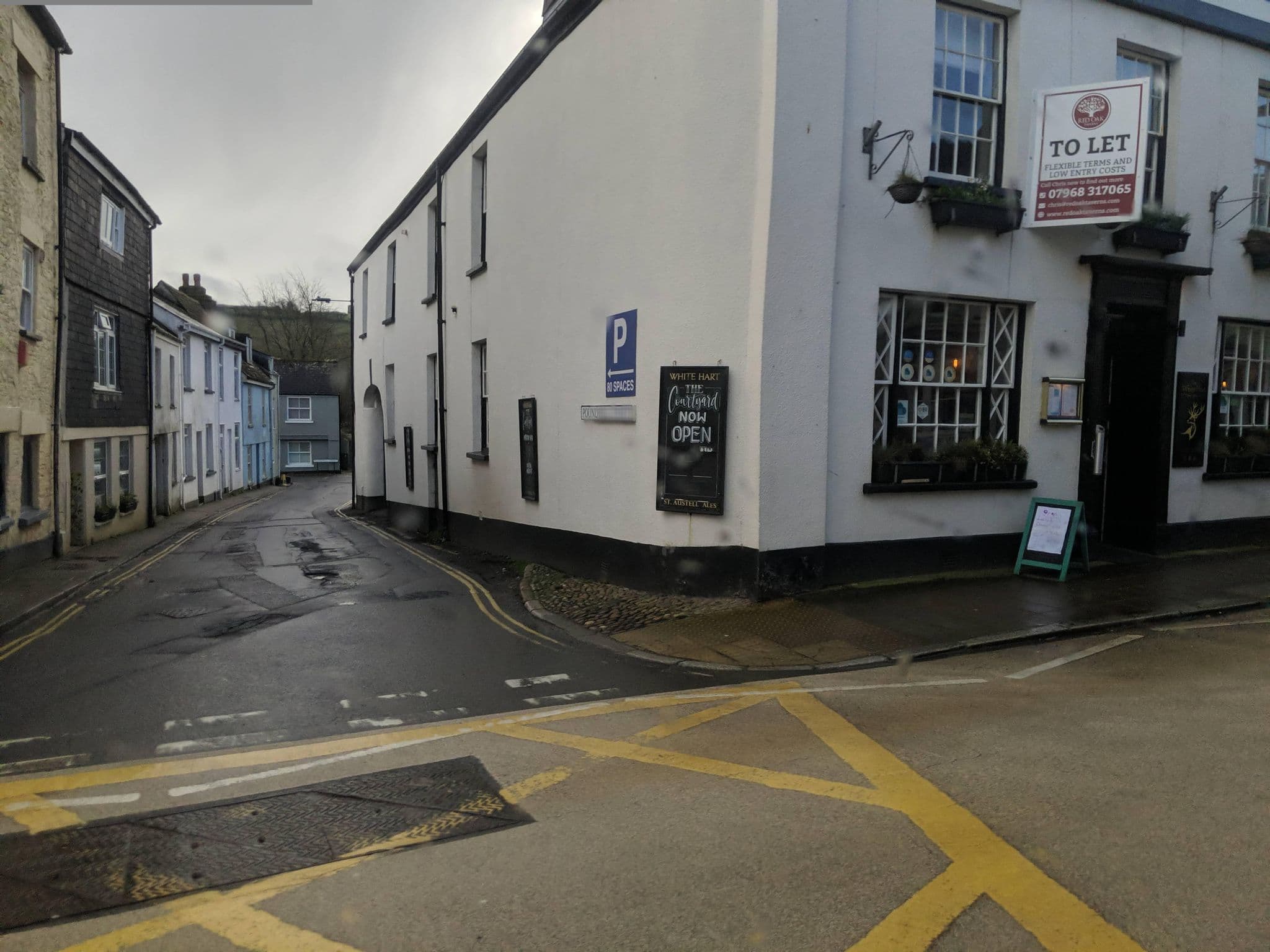 Street view near White Hart, Modbury — © WaggyDog (CC BY-SA · Mapillary)