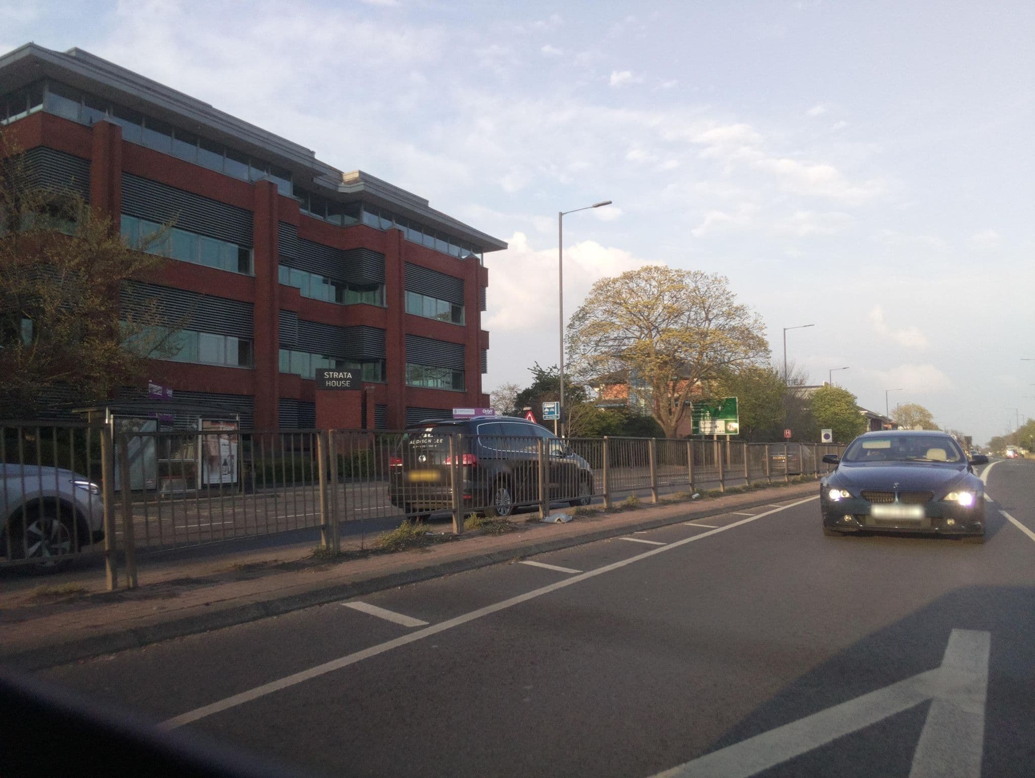 Street view near Ibis Styles London Heathrow Airport Hotel, West Drayton — © southglos (CC BY-SA · Mapillary)