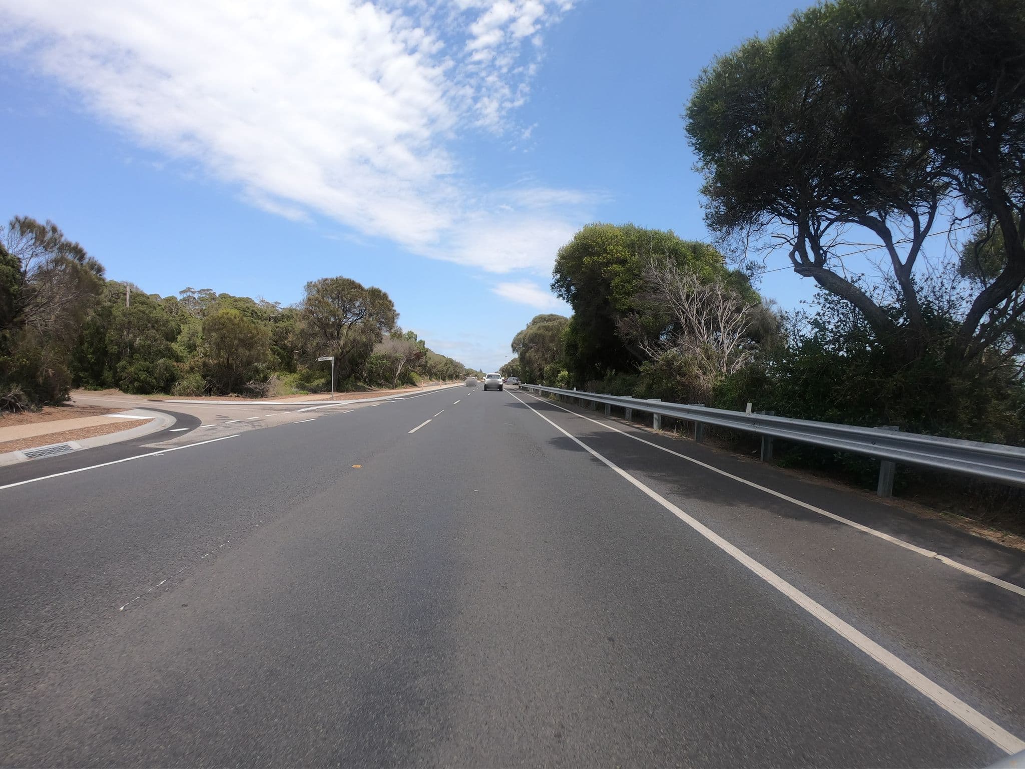 Street view near WhiteCliffs Foreshore Campingground Reserve, Rye — © eneerhut (CC BY-SA · Mapillary)