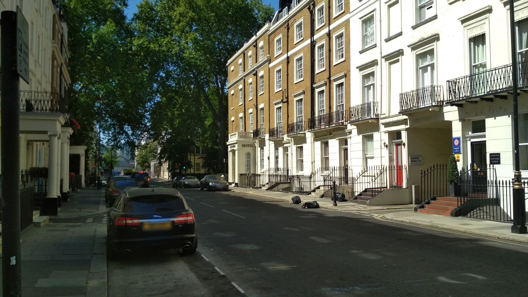 Street view near Hyde Park Radnor Hotel, Hyde Park