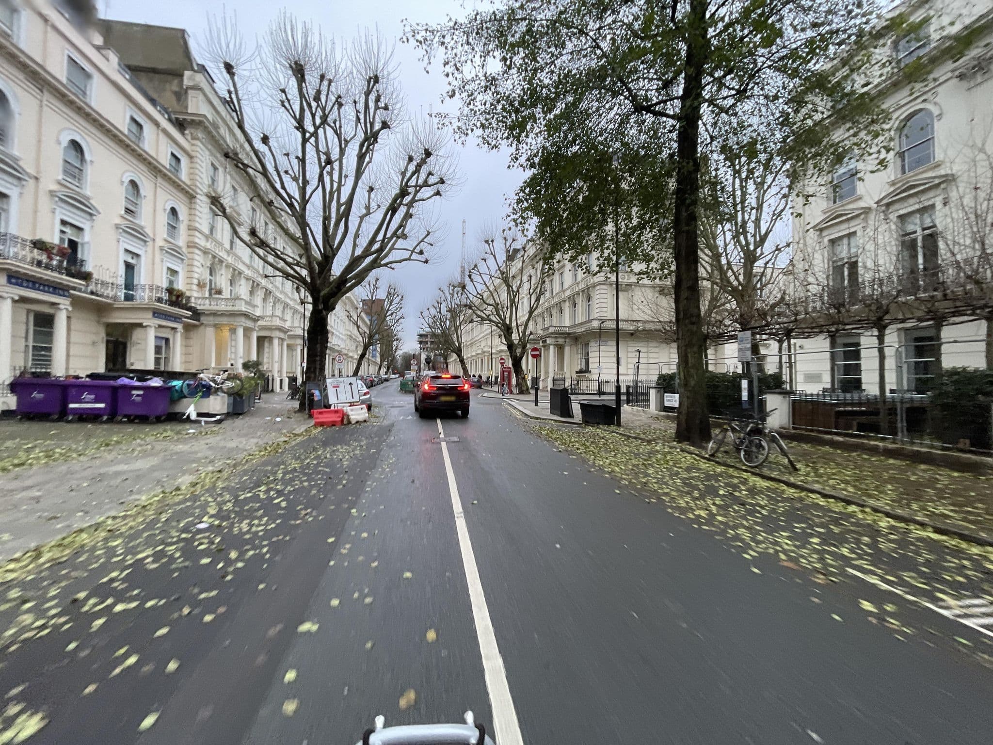 Street view near Smart Hyde Park Inn Hostel, Lancaster Gate — © asturksever (CC BY-SA · Mapillary)